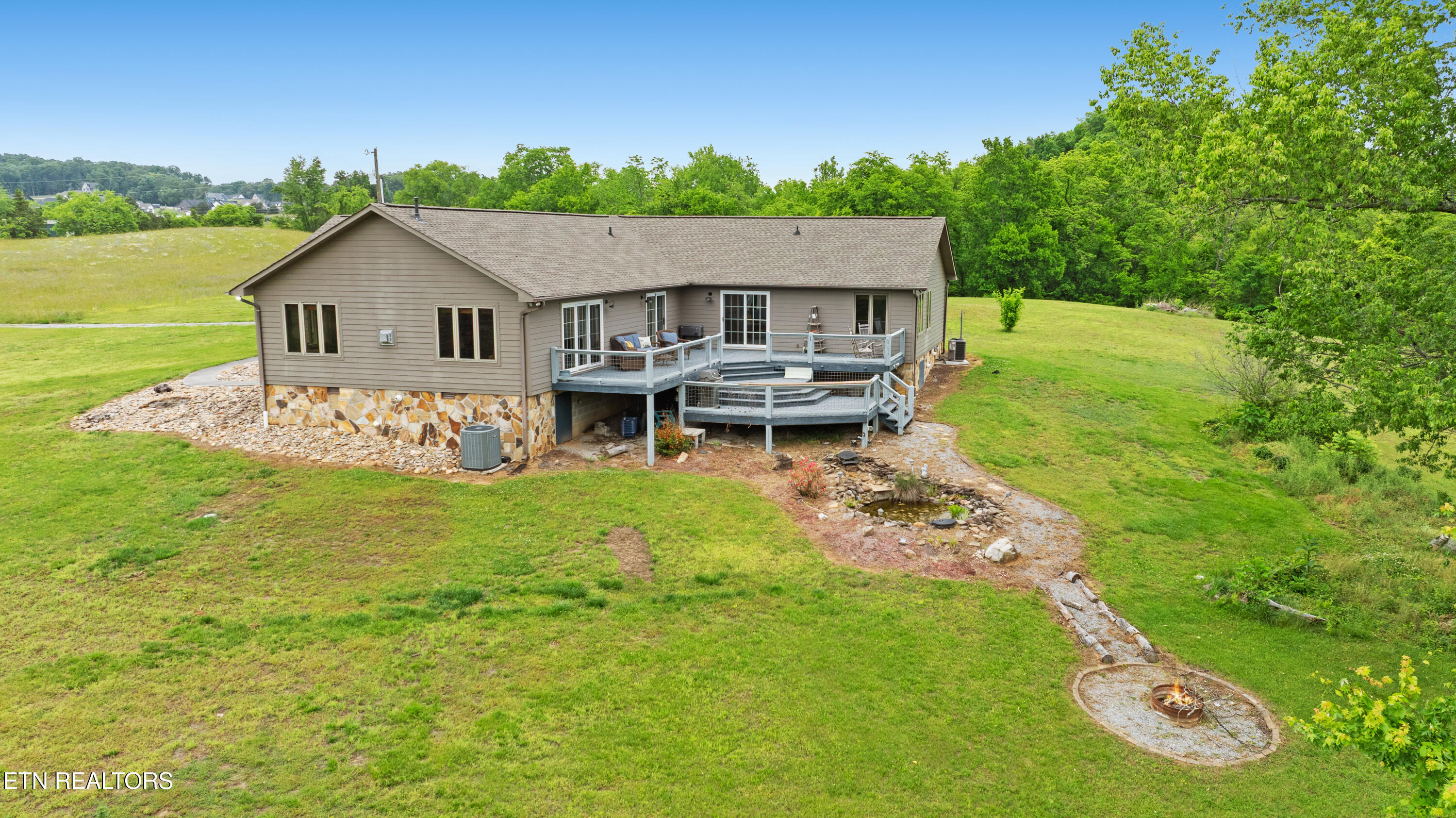 6052 Morganton Road Greenback TN 37742