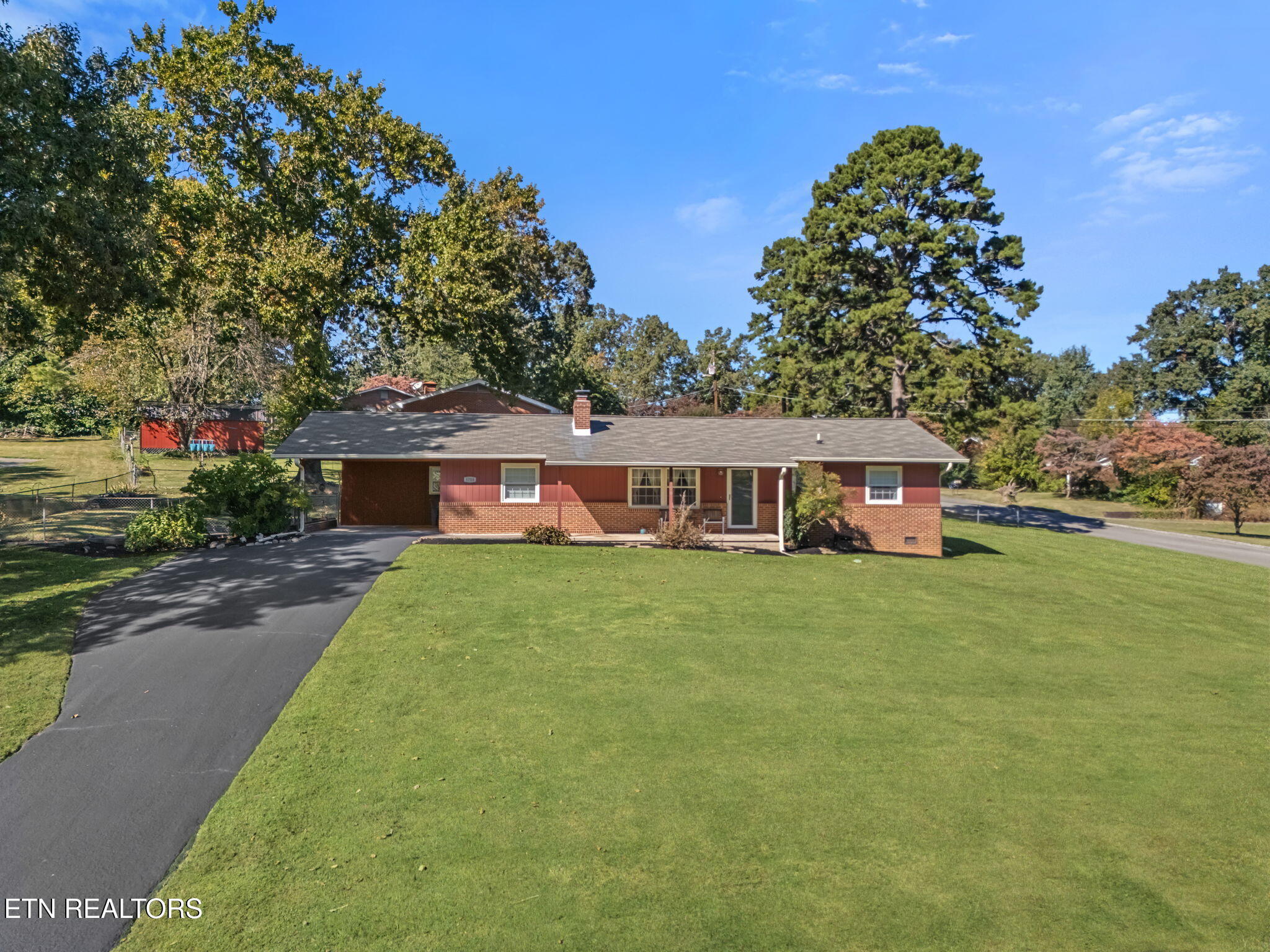 5708 Woodleaf Drive Knoxville TN 37912