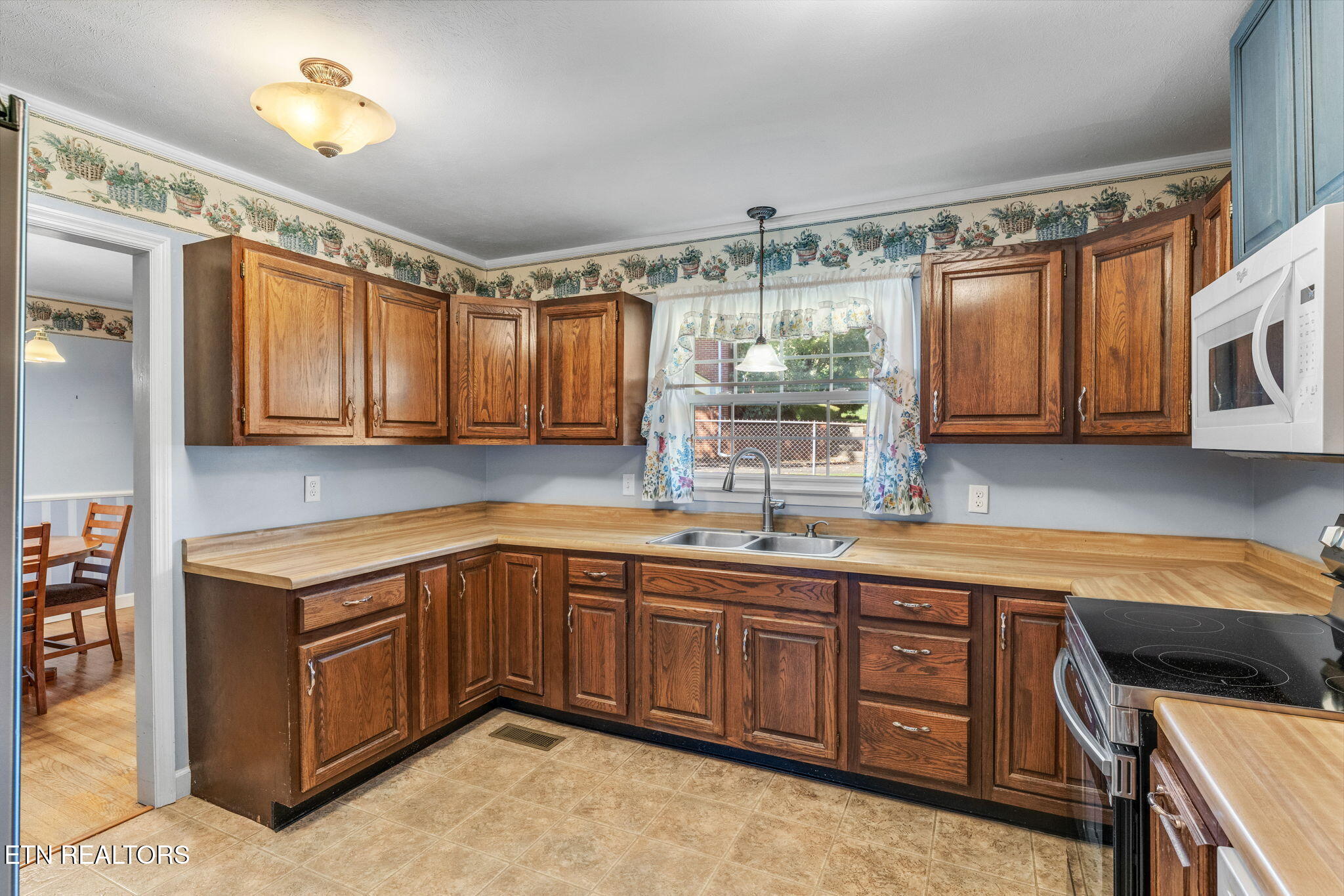 5708 Woodleaf Drive Knoxville TN 37912