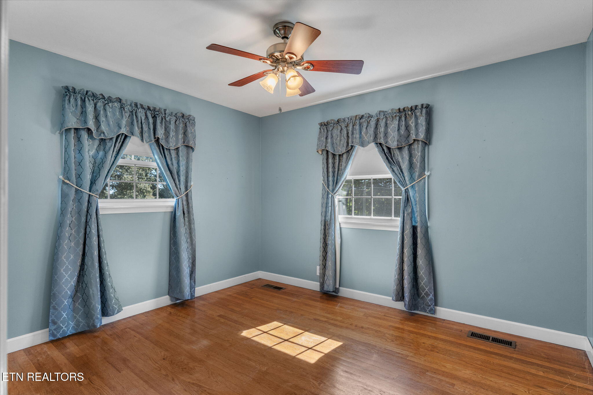 5708 Woodleaf Drive Knoxville TN 37912