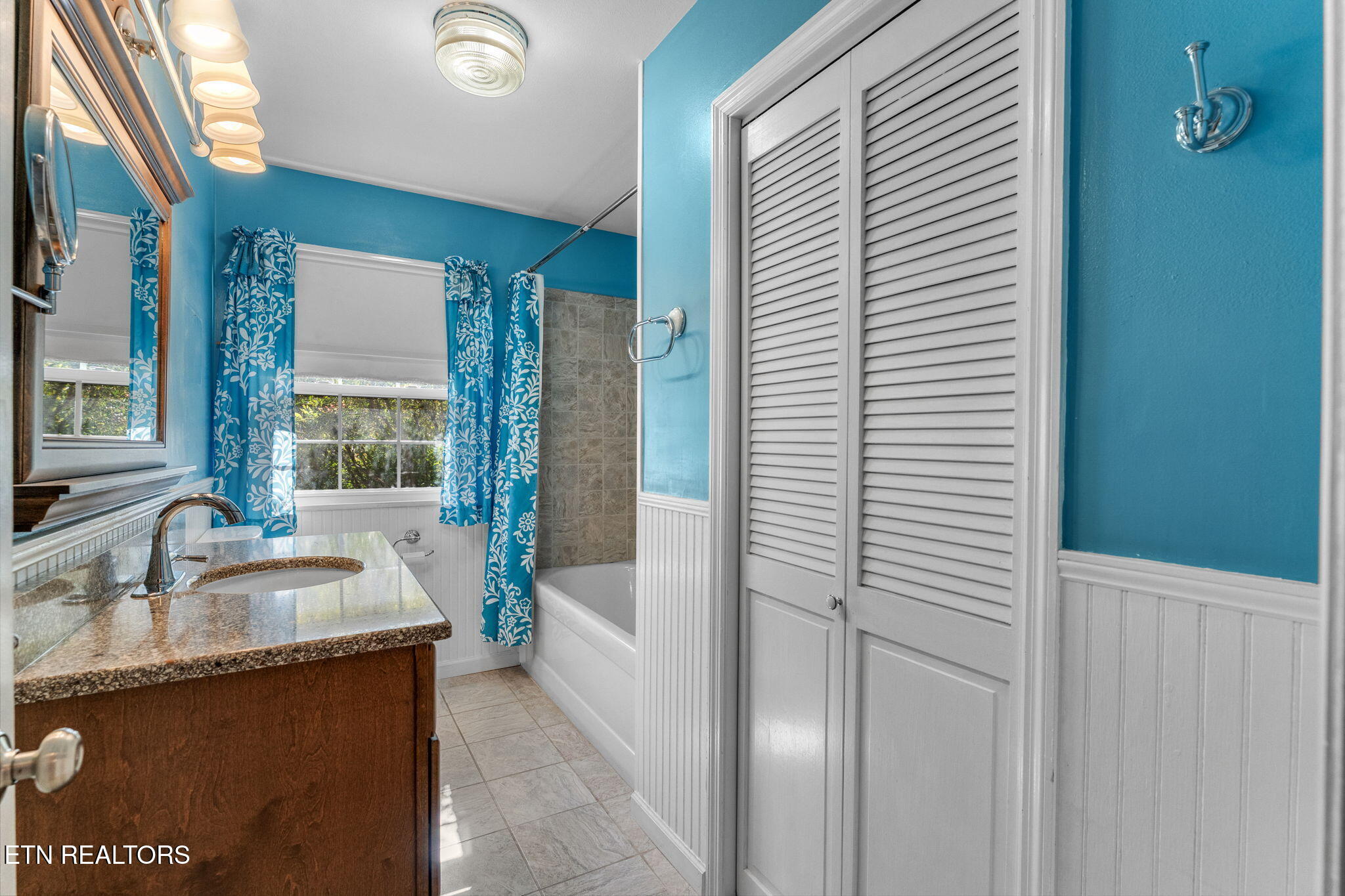 5708 Woodleaf Drive Knoxville TN 37912