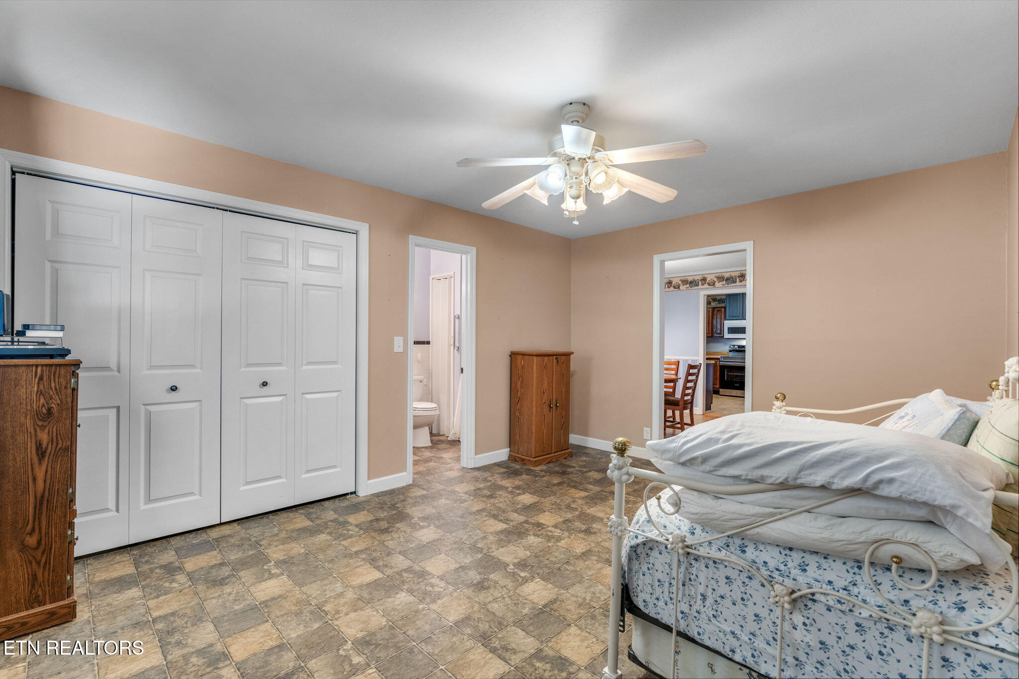 5708 Woodleaf Drive Knoxville TN 37912