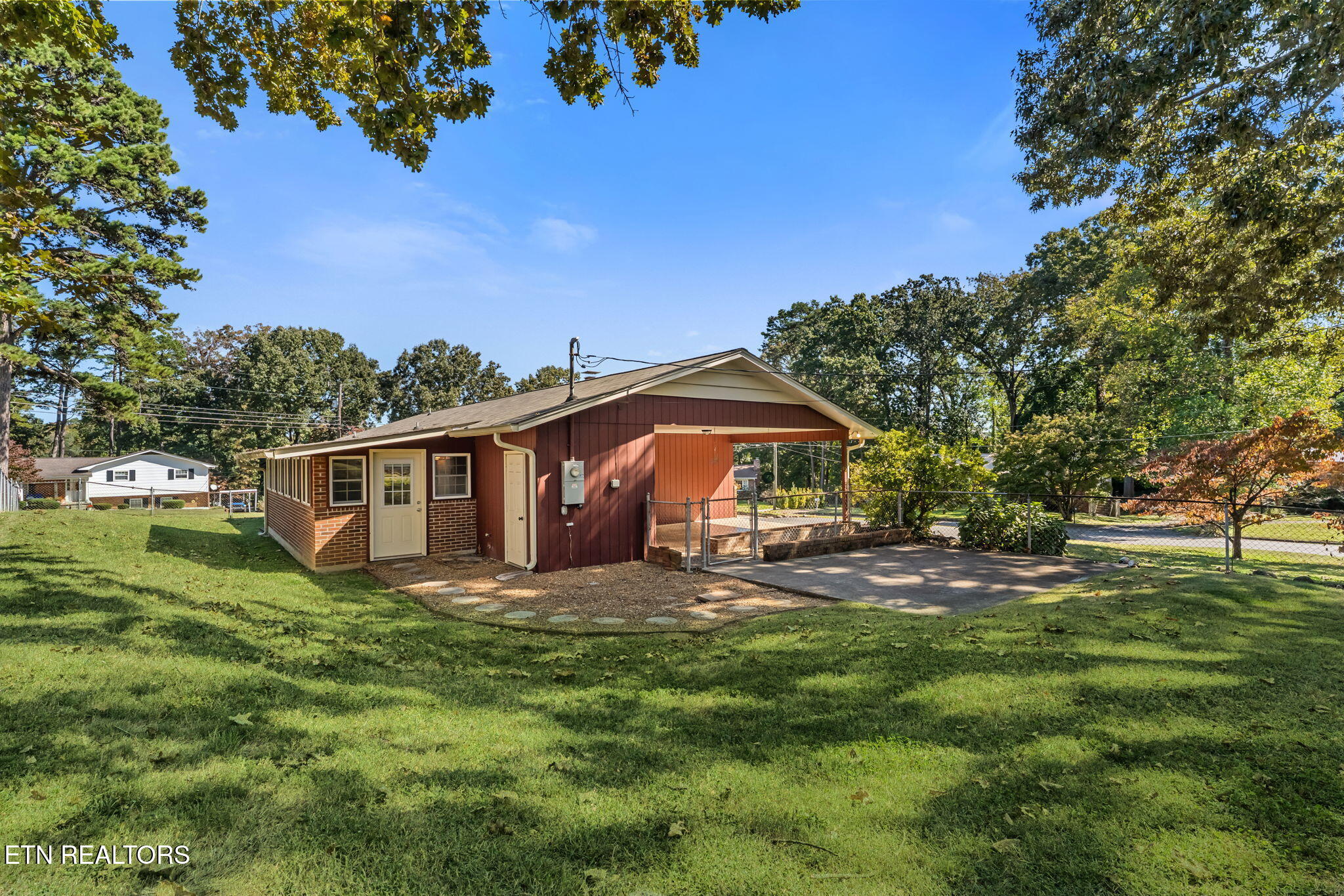 5708 Woodleaf Drive Knoxville TN 37912