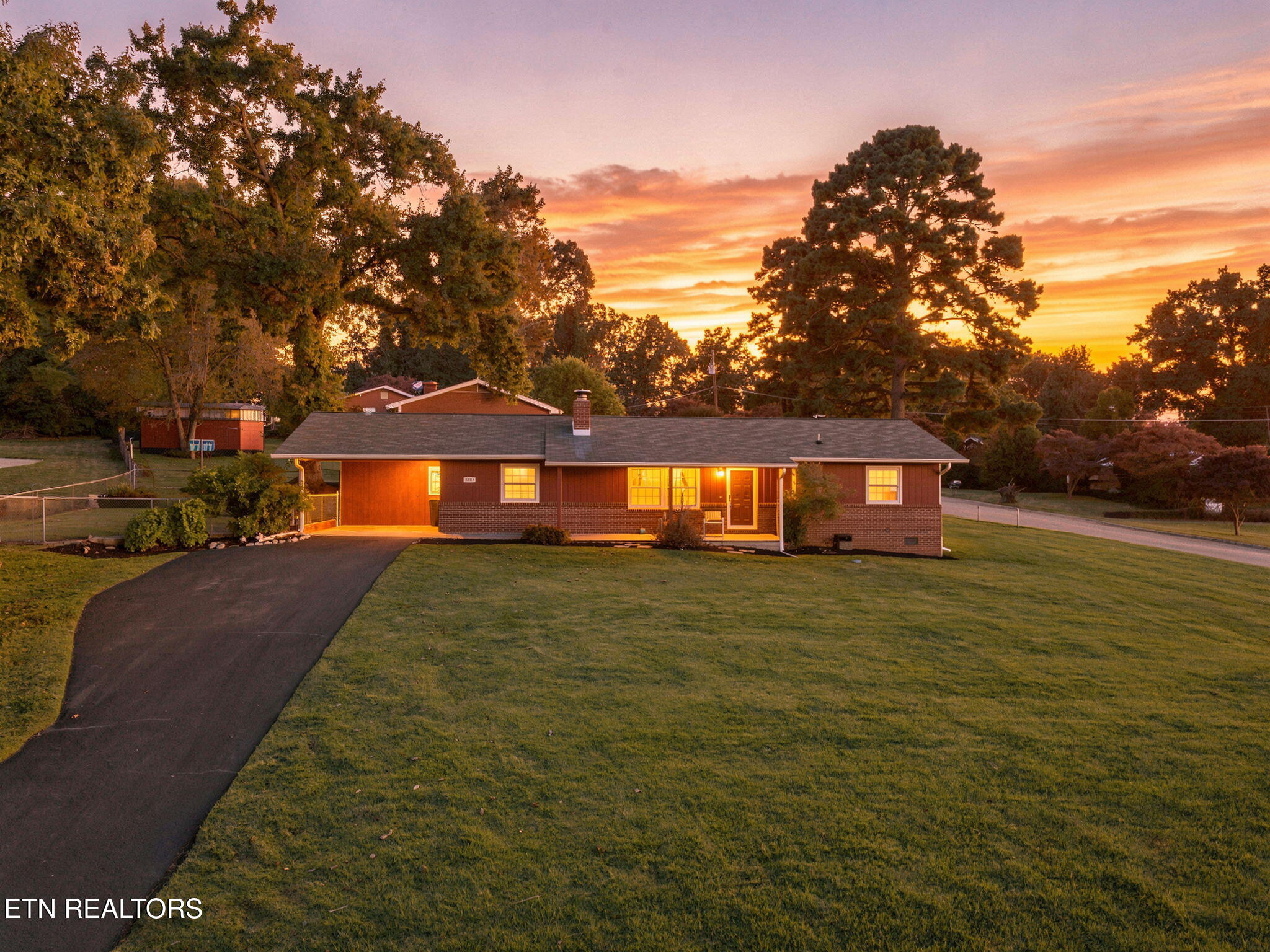 5708 Woodleaf Drive Knoxville TN 37912