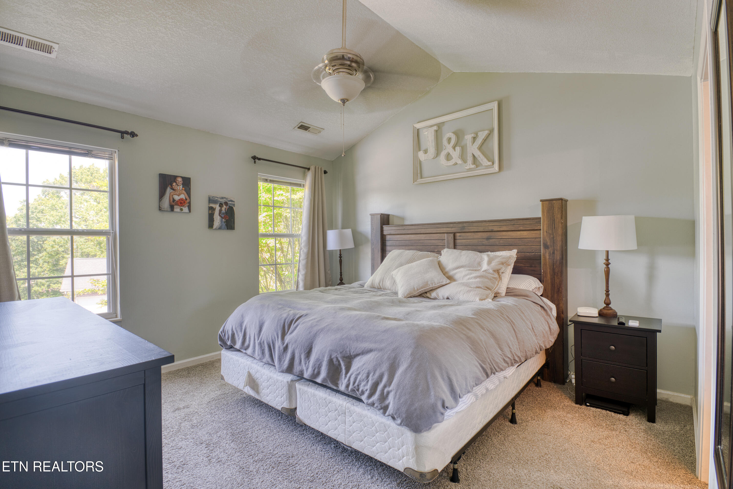 1227 Emerald Forest Lane Powell TN 37849