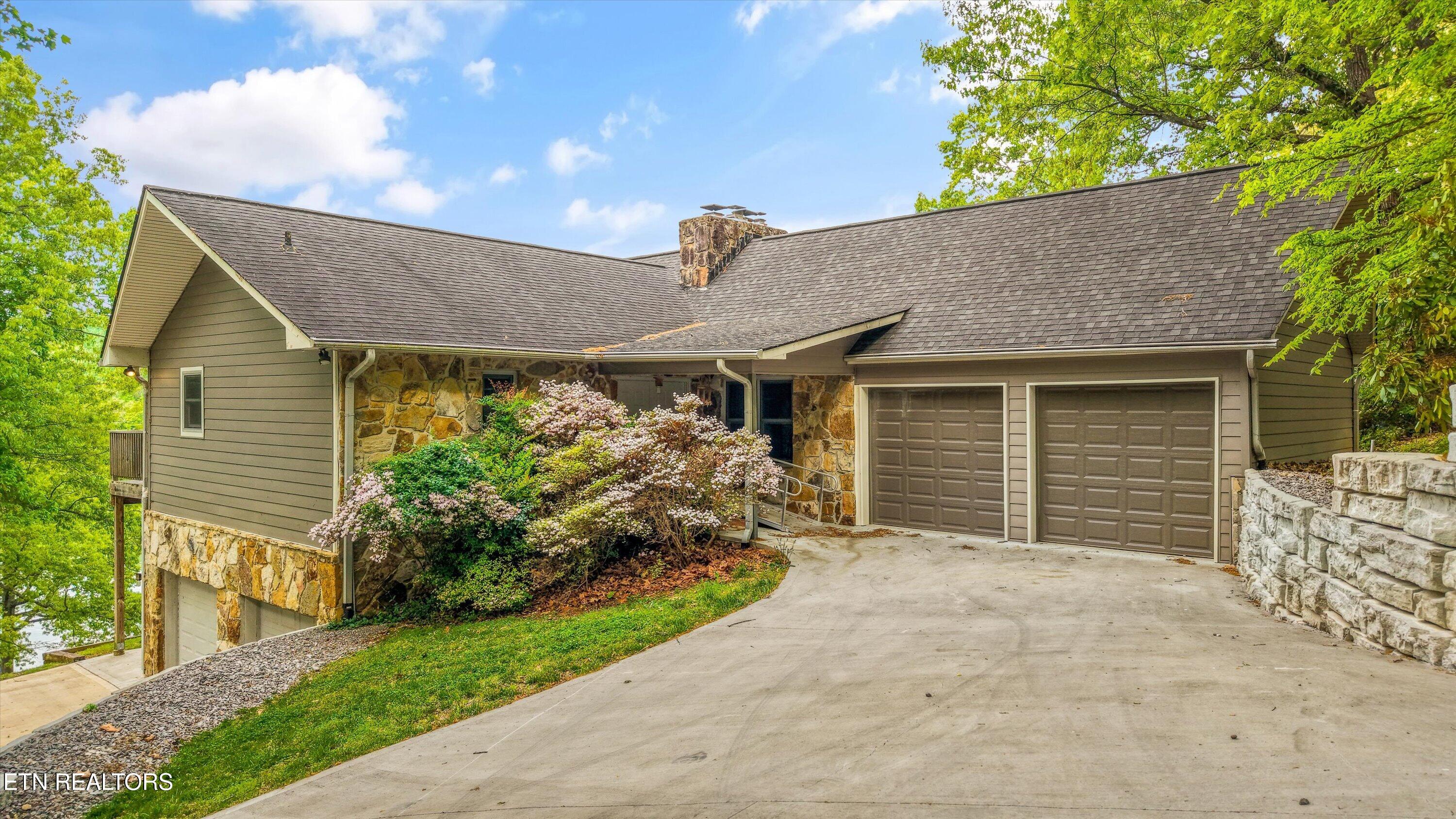 11417 Berry Hill Drive Knoxville TN 37931