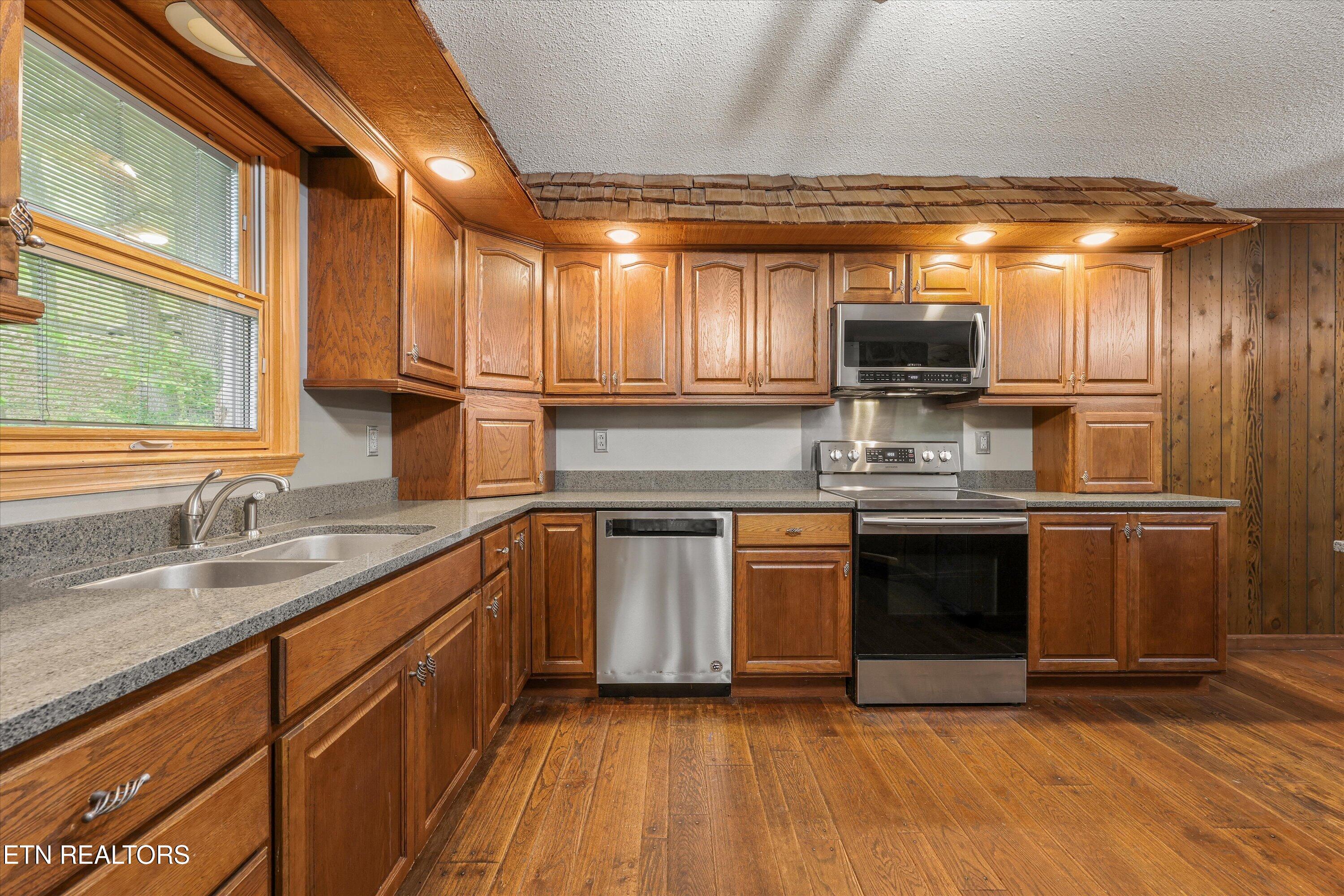 11417 Berry Hill Drive Knoxville TN 37931