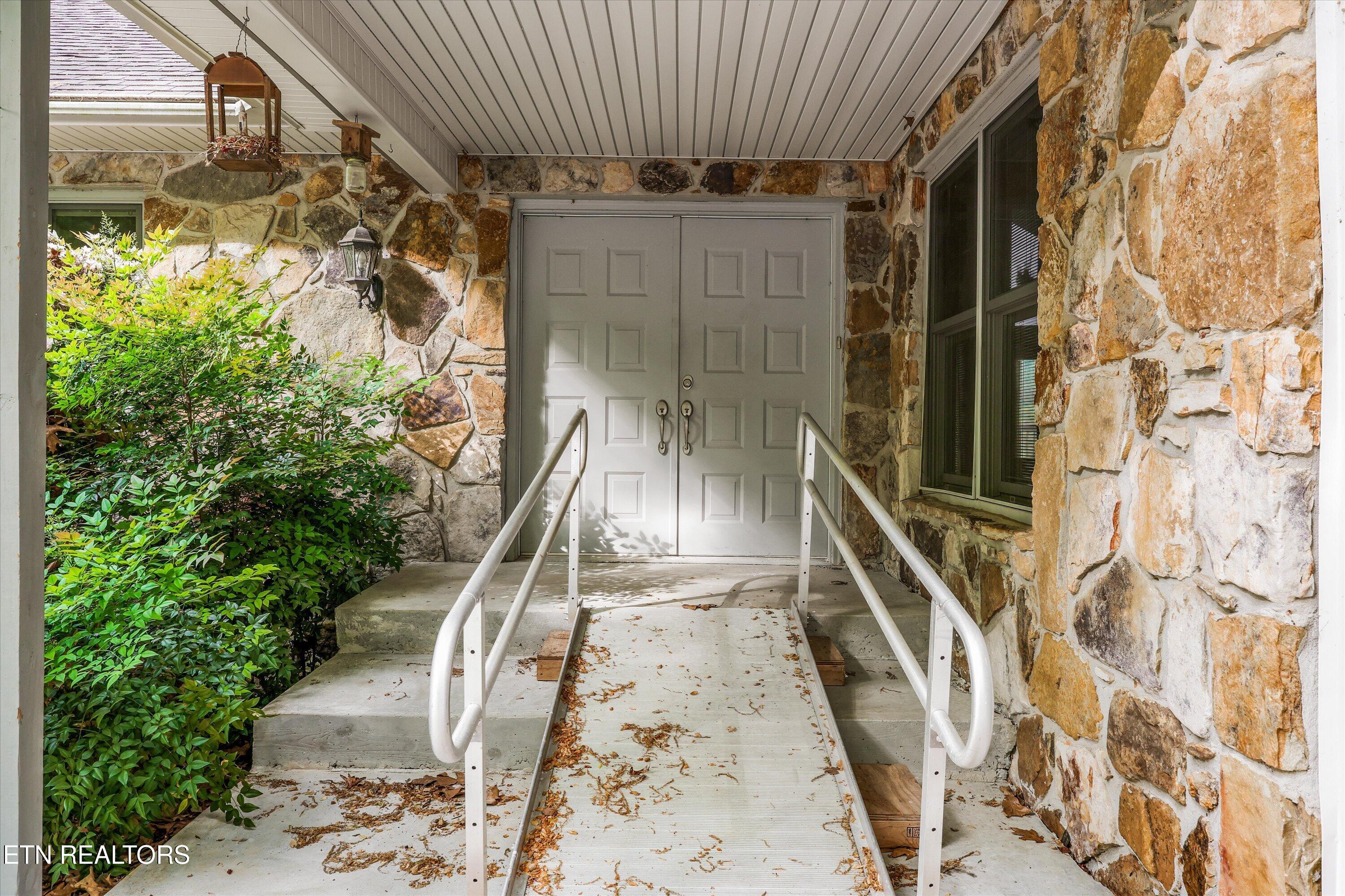 11417 Berry Hill Drive Knoxville TN 37931