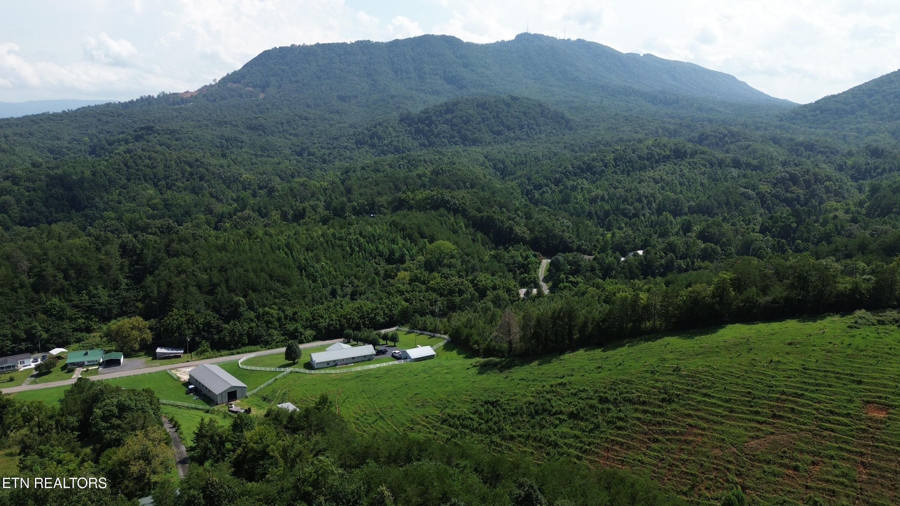 738 Autumns Peak Way Sevierville TN 37876