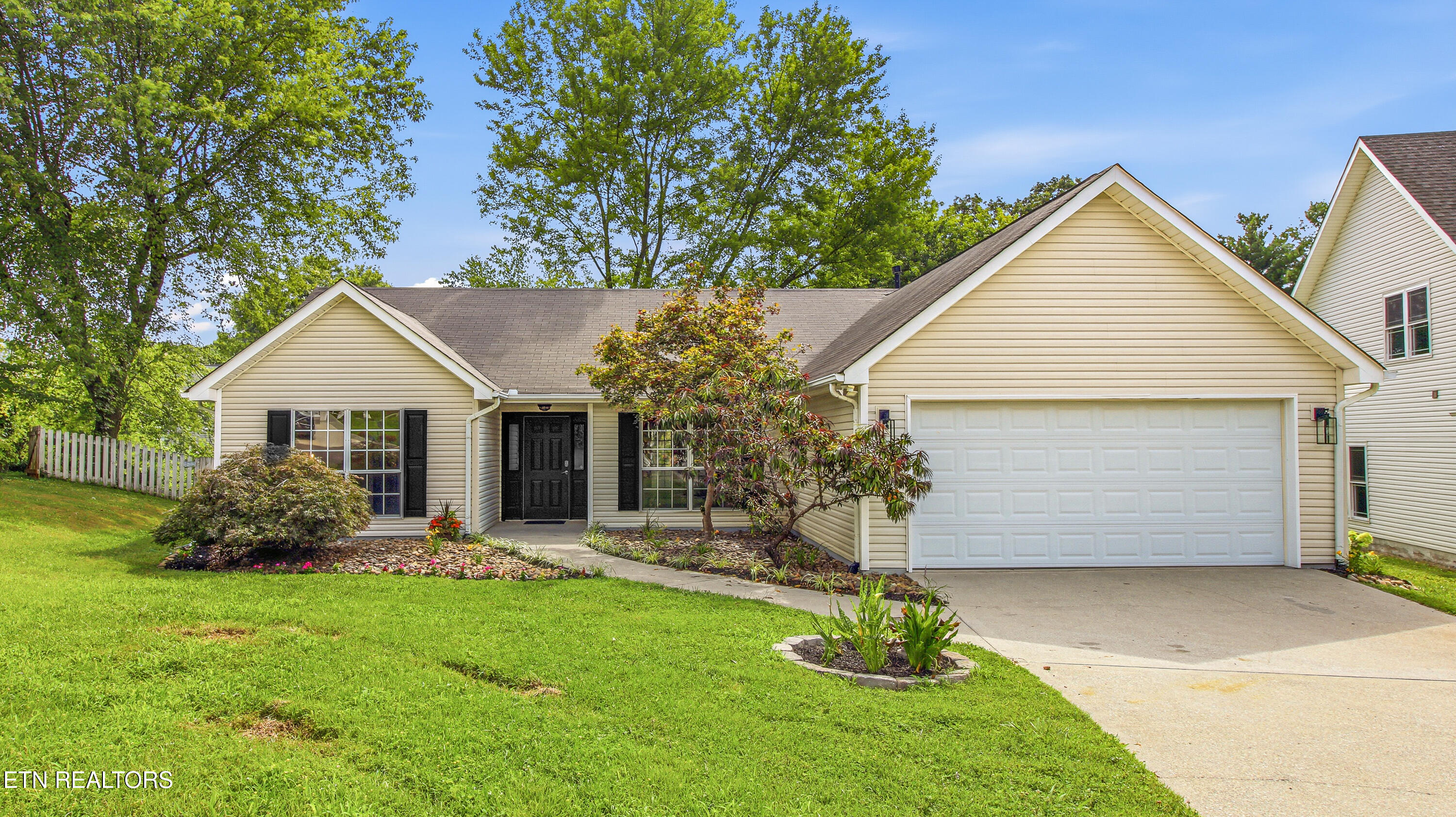 8108 Legacy Lane Knoxville TN 37919