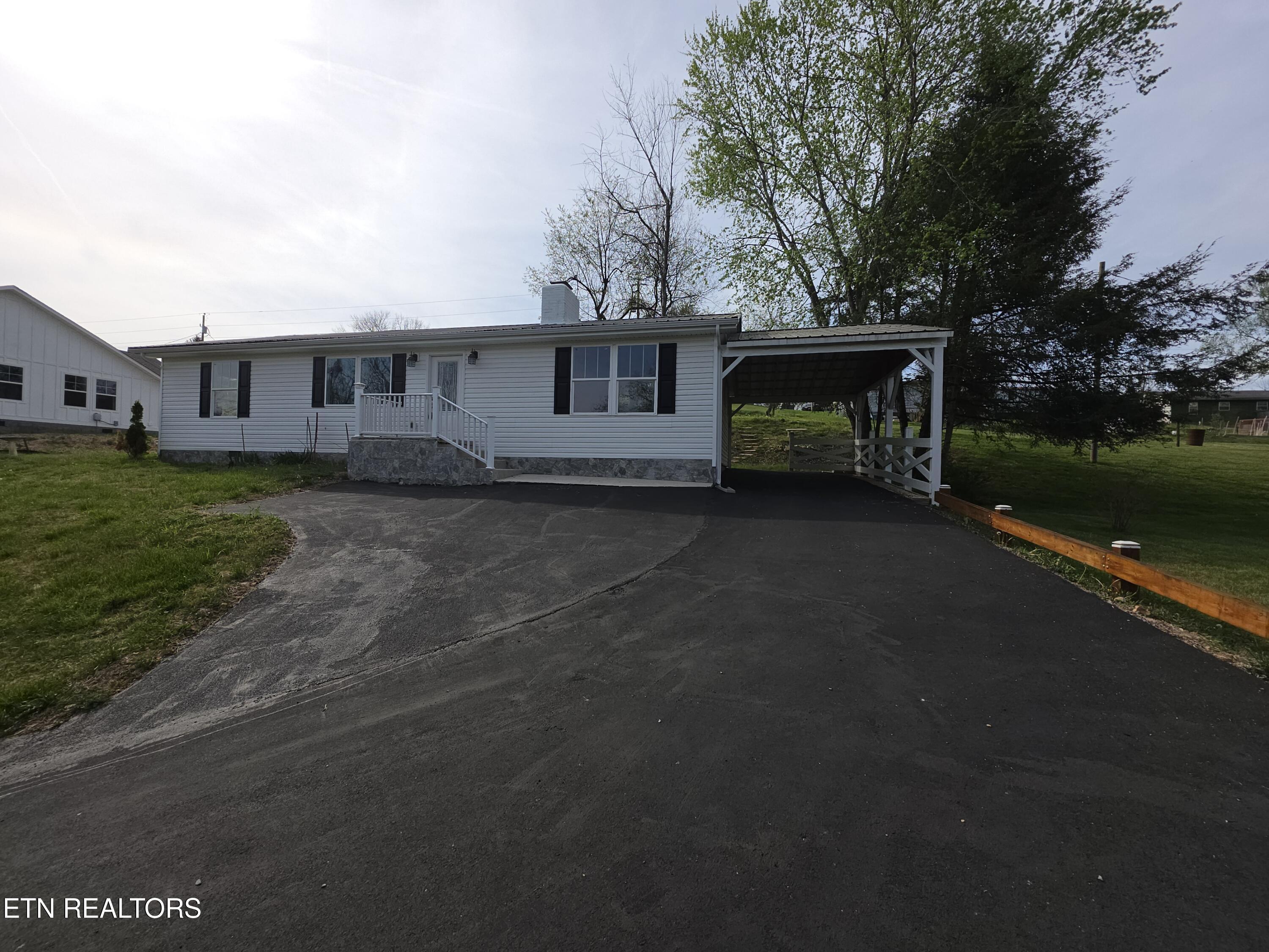 330 Wilson Hurst Street Tazewell TN 37879