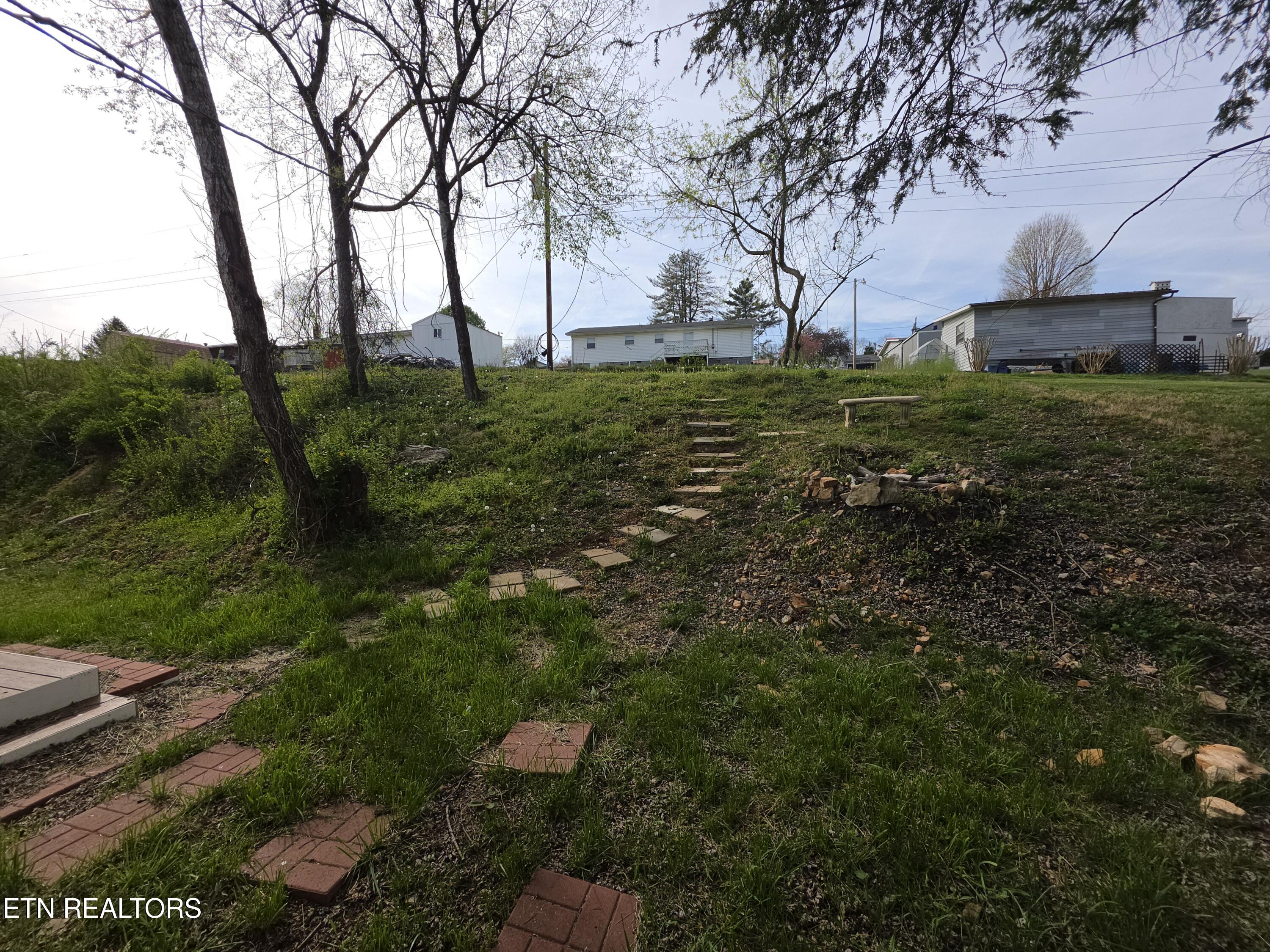 330 Wilson Hurst Street Tazewell TN 37879