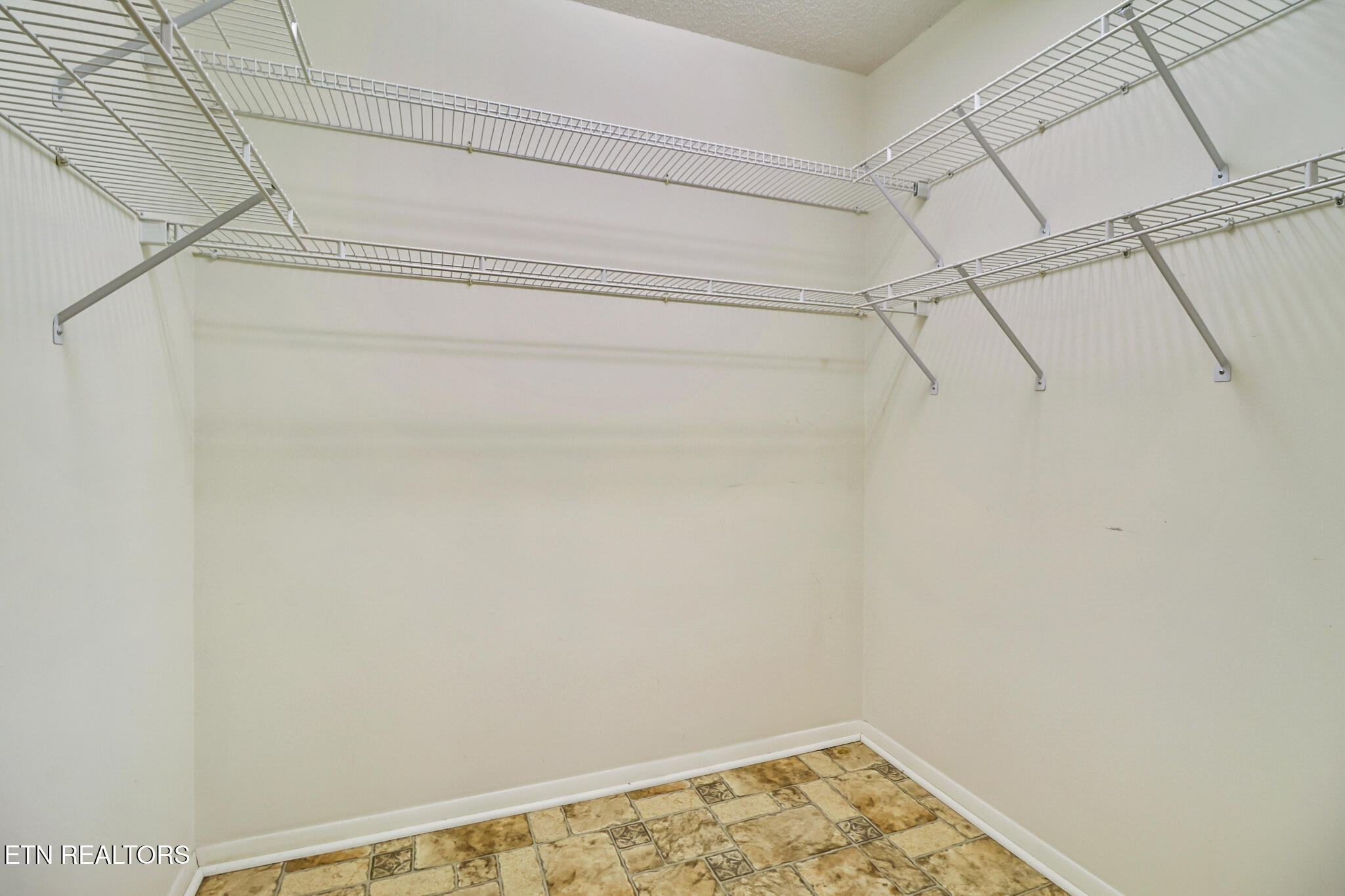272 N Lake Trail Monterey TN 38574