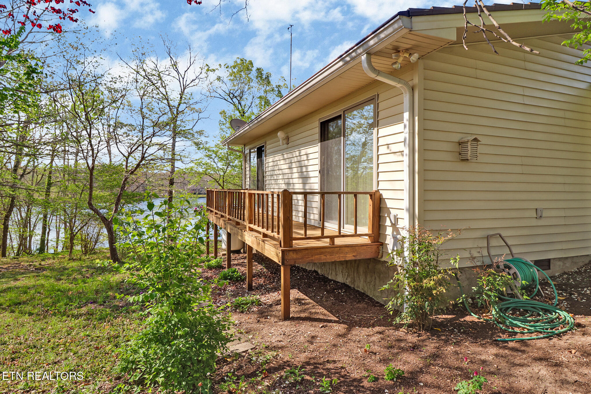 272 N Lake Trail Monterey TN 38574