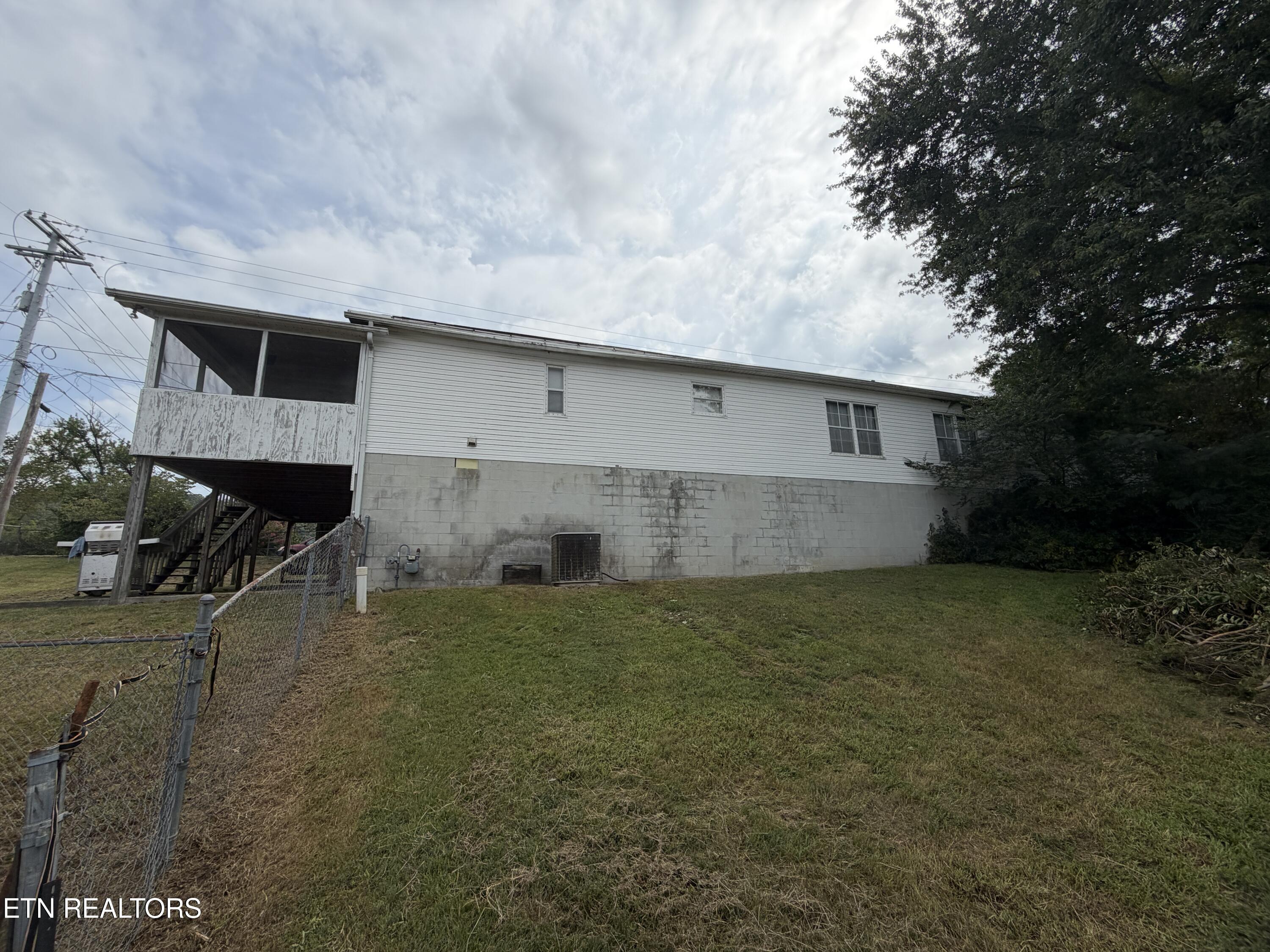 205 Hillcrest Avenue Rocky Top TN 37769