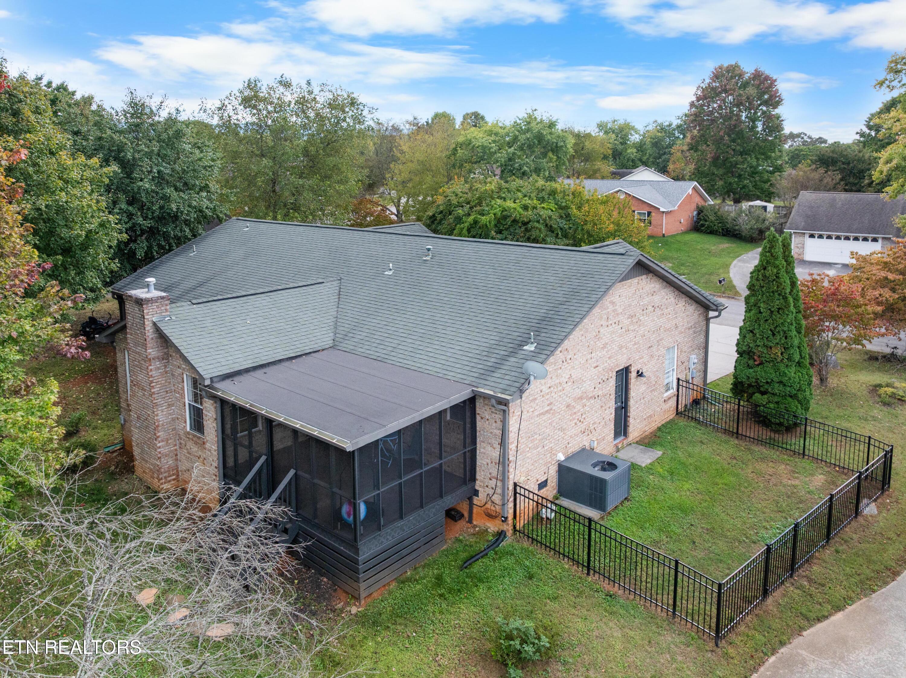1420 Hartford Avenue Maryville TN 37803