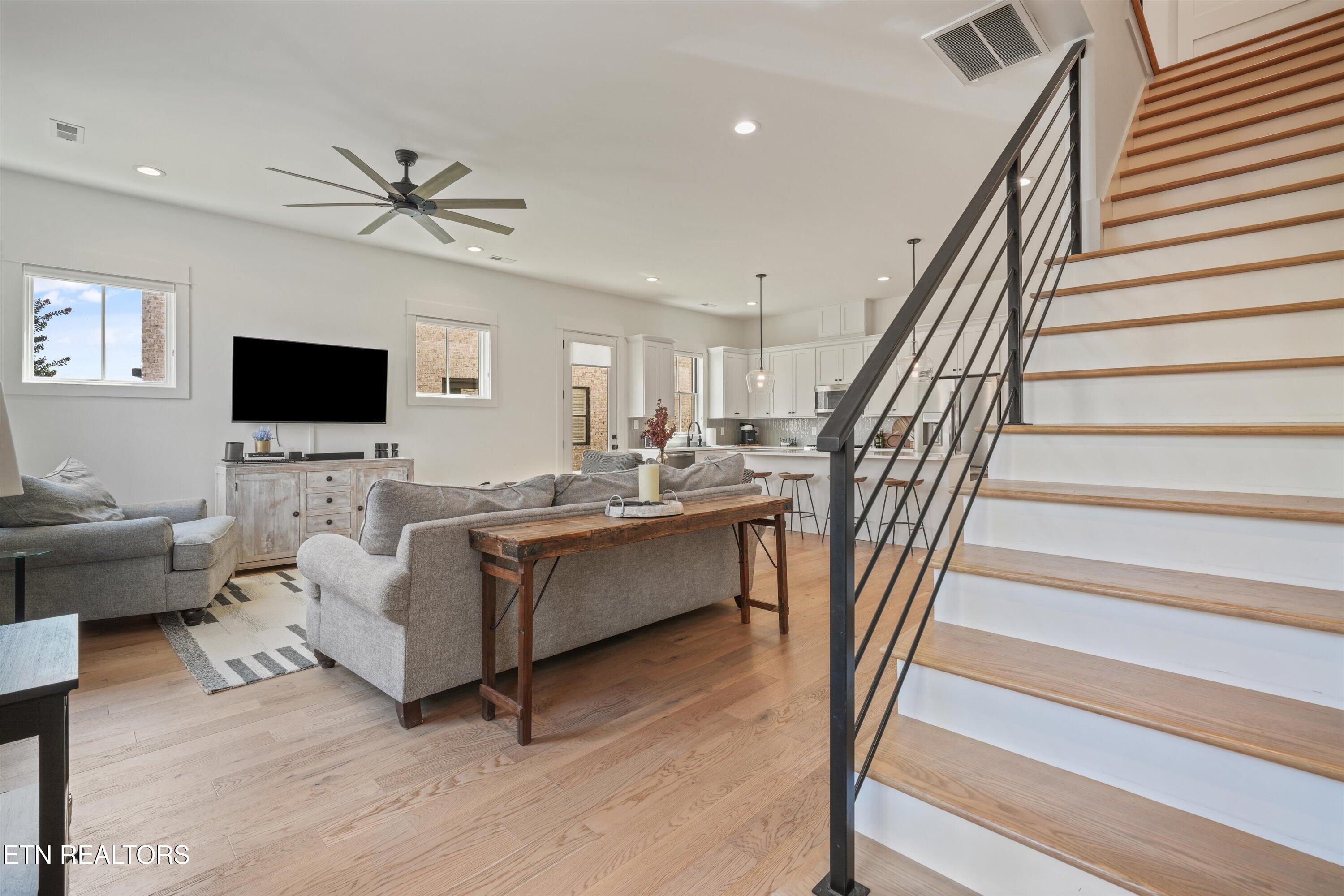 9823 Clingmans Dome Drive Knoxville TN 37922