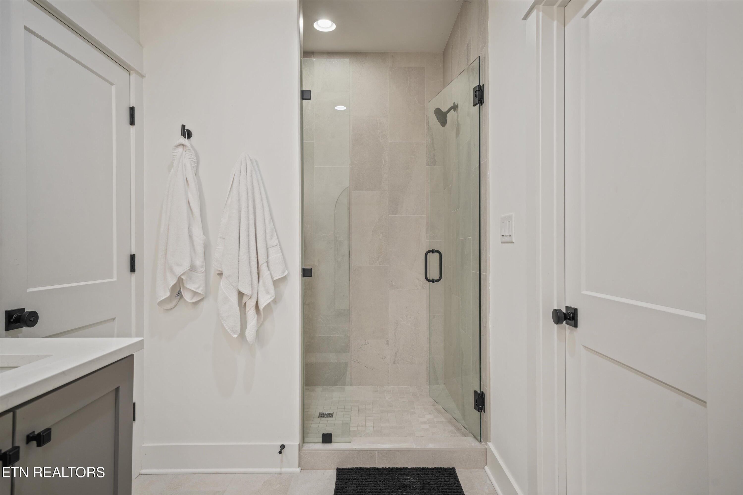 9823 Clingmans Dome Drive Knoxville TN 37922