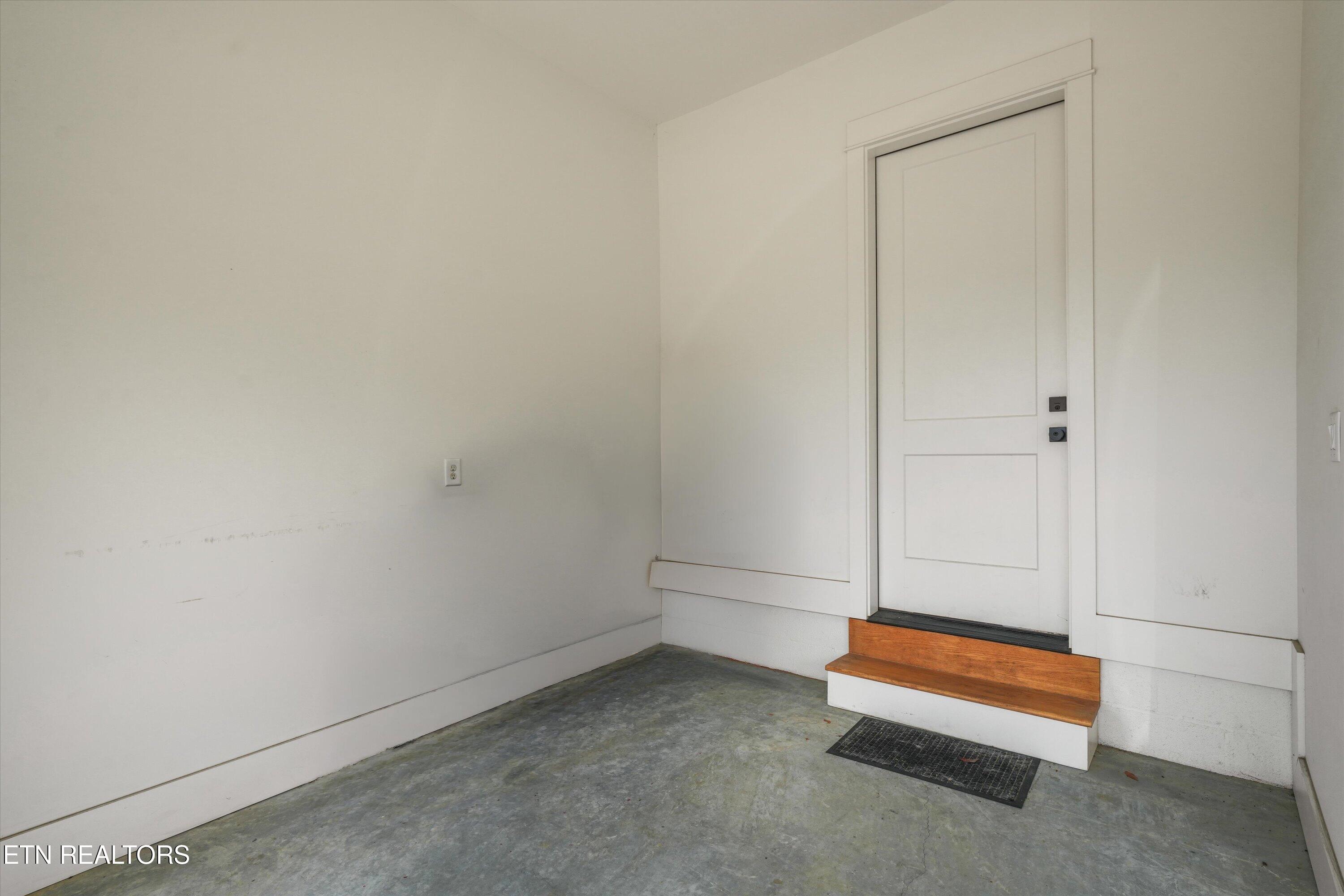 9823 Clingmans Dome Drive Knoxville TN 37922