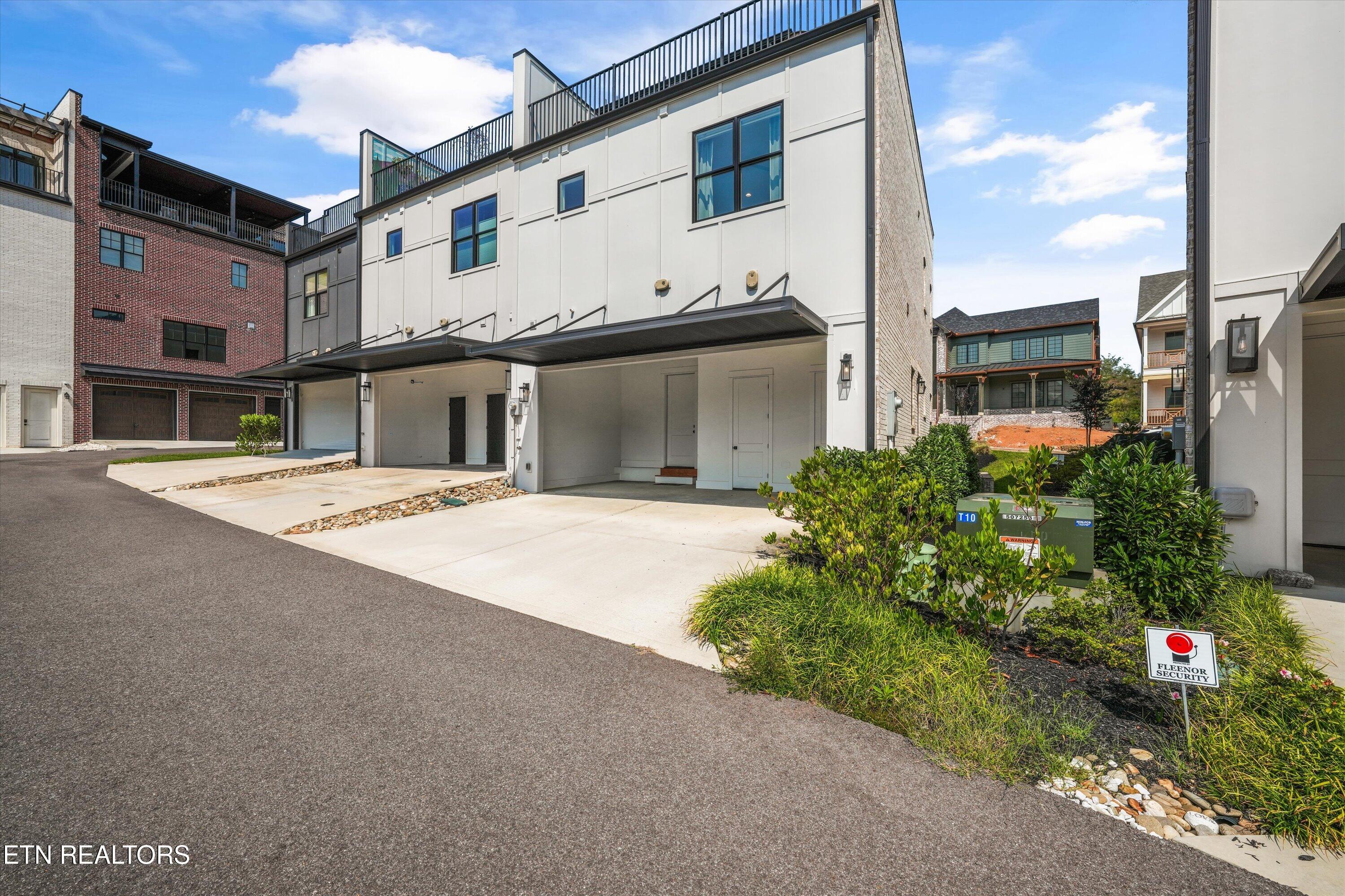 9823 Clingmans Dome Drive Knoxville TN 37922