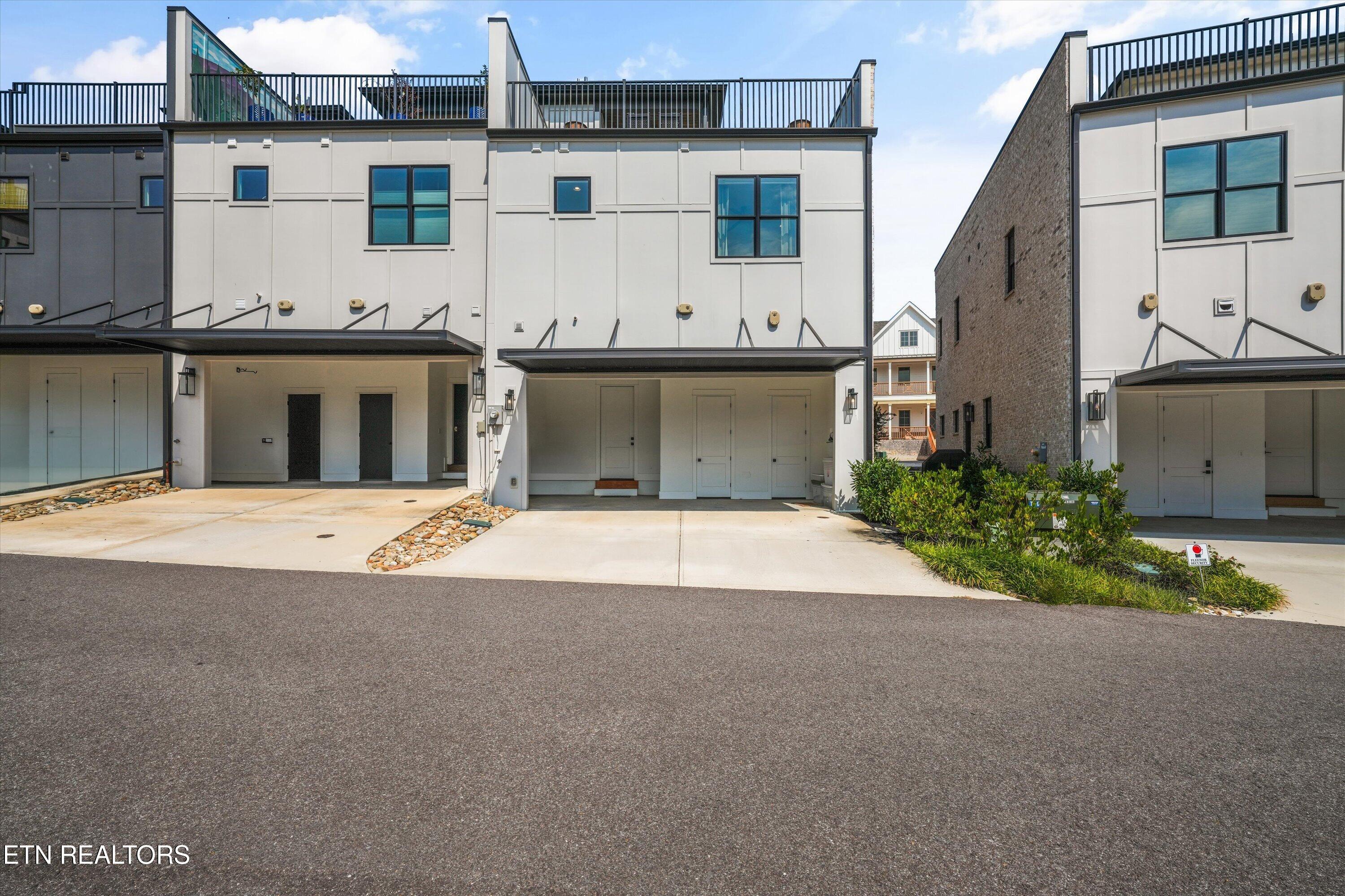 9823 Clingmans Dome Drive Knoxville TN 37922