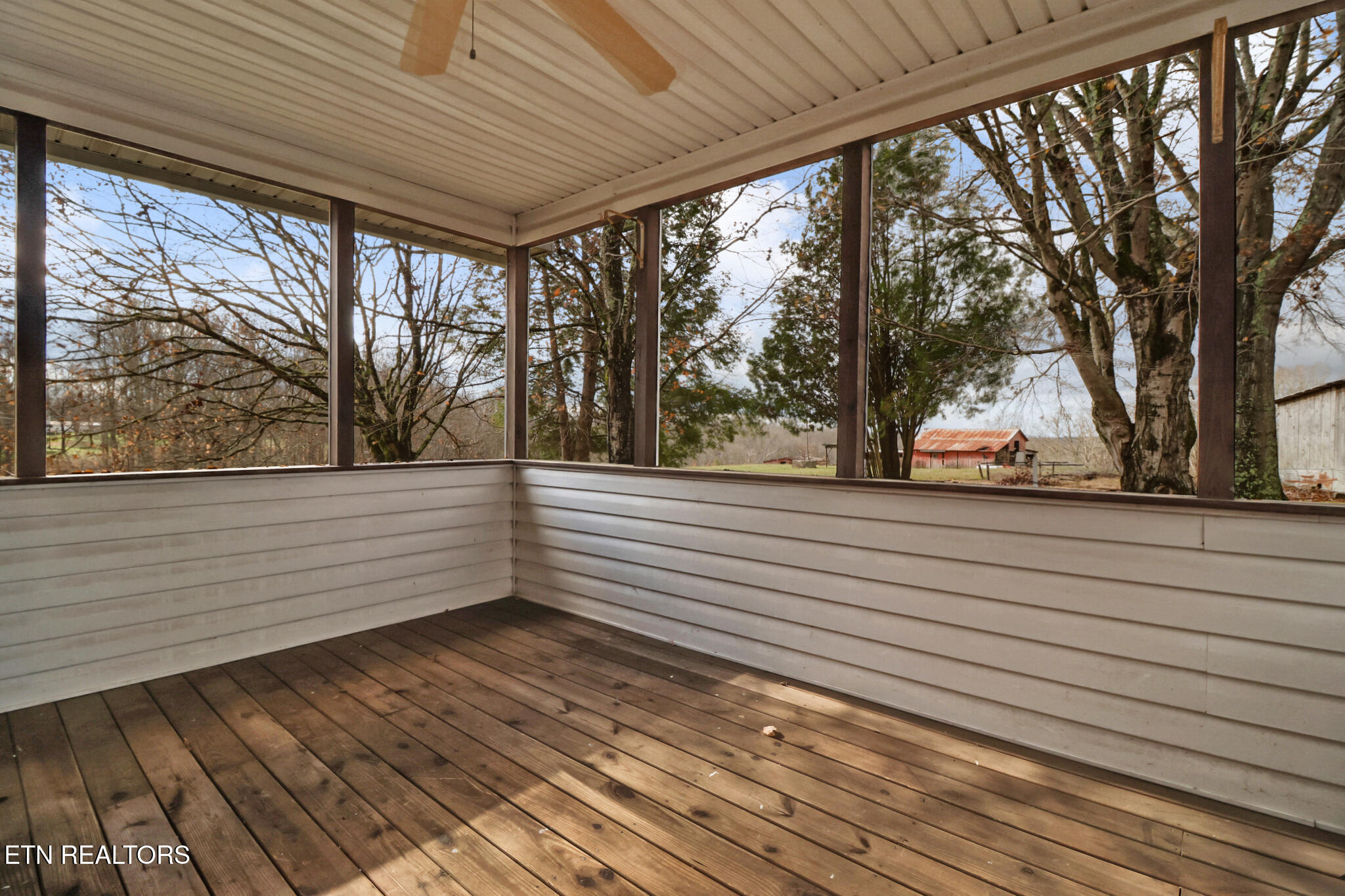 2620 Deer Lodge Highway Deer Lodge TN 37726