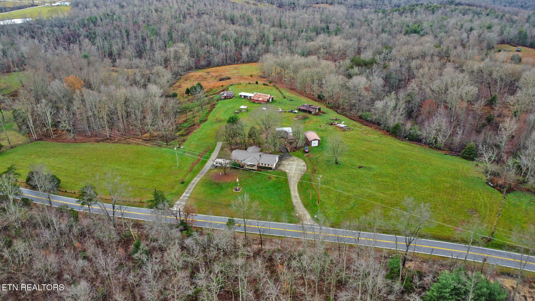 2620 Deer Lodge Highway Deer Lodge TN 37726