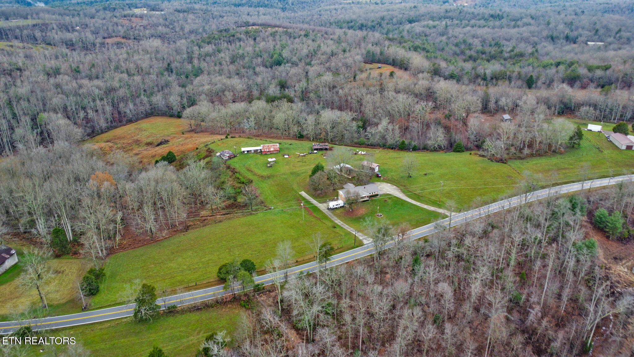 2620 Deer Lodge Highway Deer Lodge TN 37726