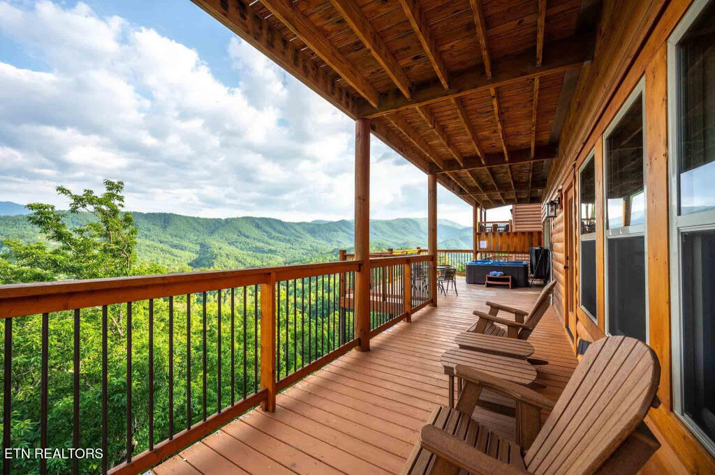 4109 Sherwood Heights Way Pigeon Forge TN 37863