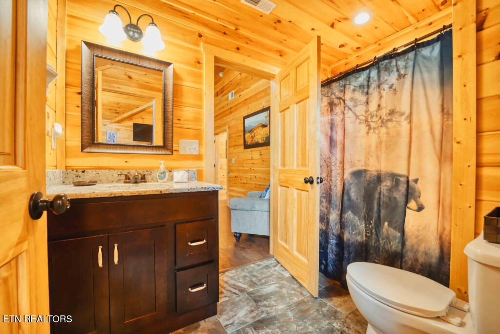 4109 Sherwood Heights Way Pigeon Forge TN 37863