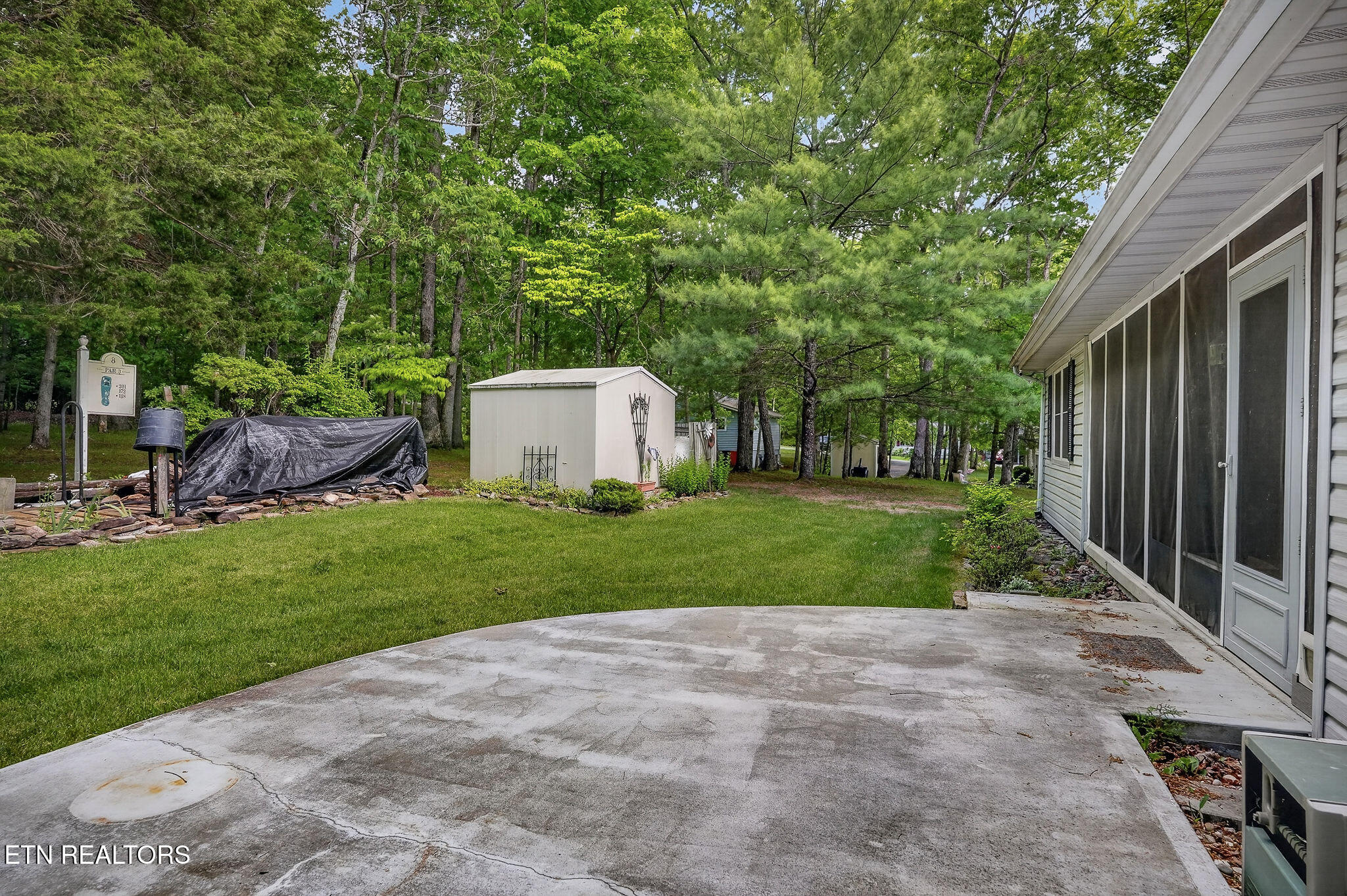 205 Kings Down Drive Crossville TN 38558