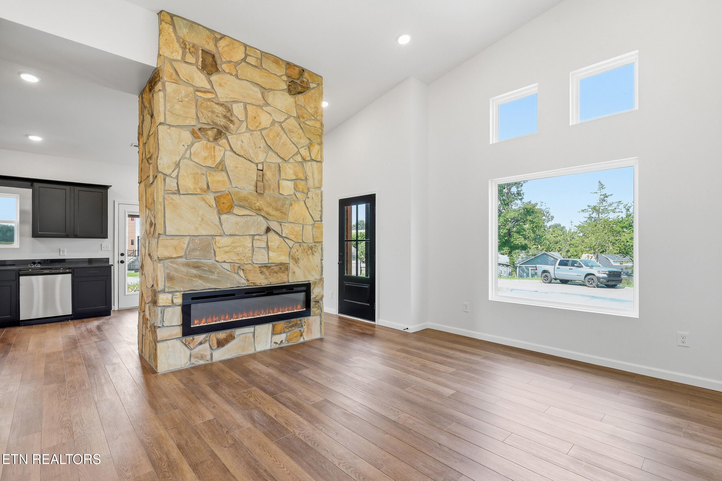 203 Granite Drive Sevierville TN 37876