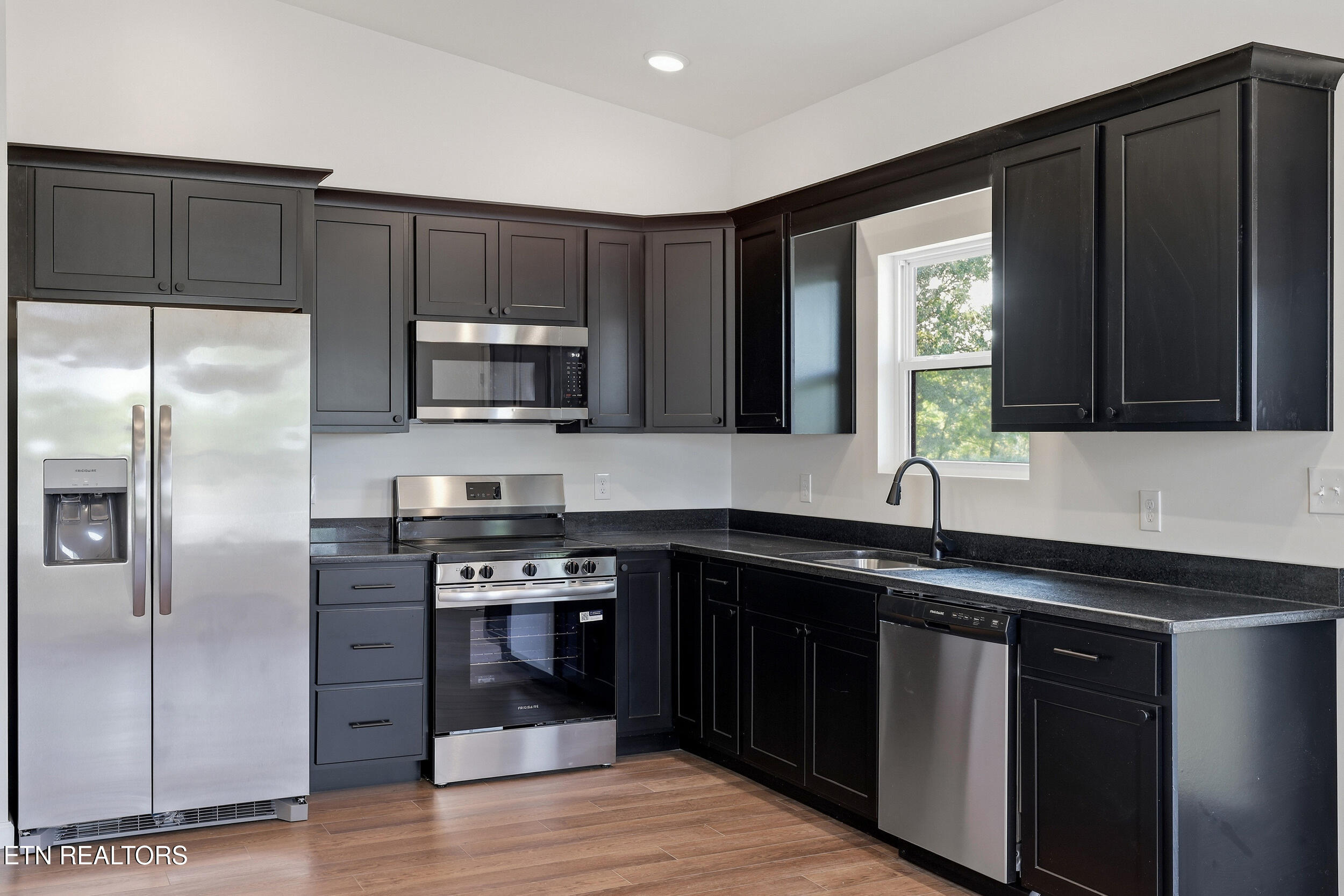 203 Granite Drive Sevierville TN 37876