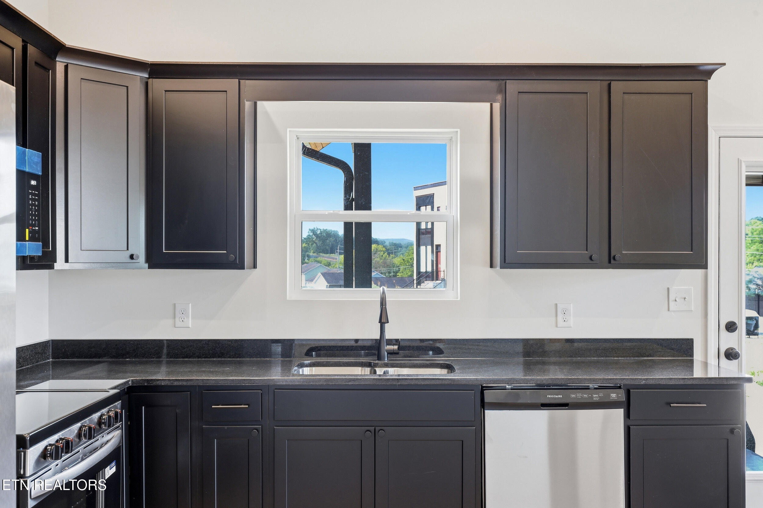 203 Granite Drive Sevierville TN 37876