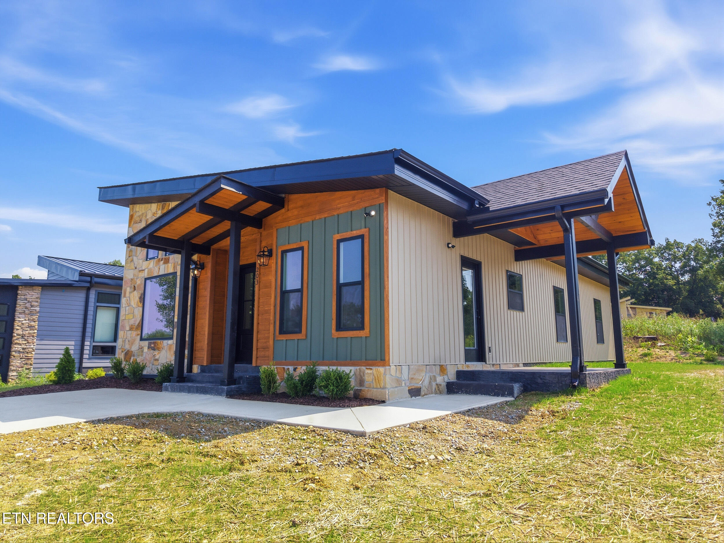 203 Granite Drive Sevierville TN 37876