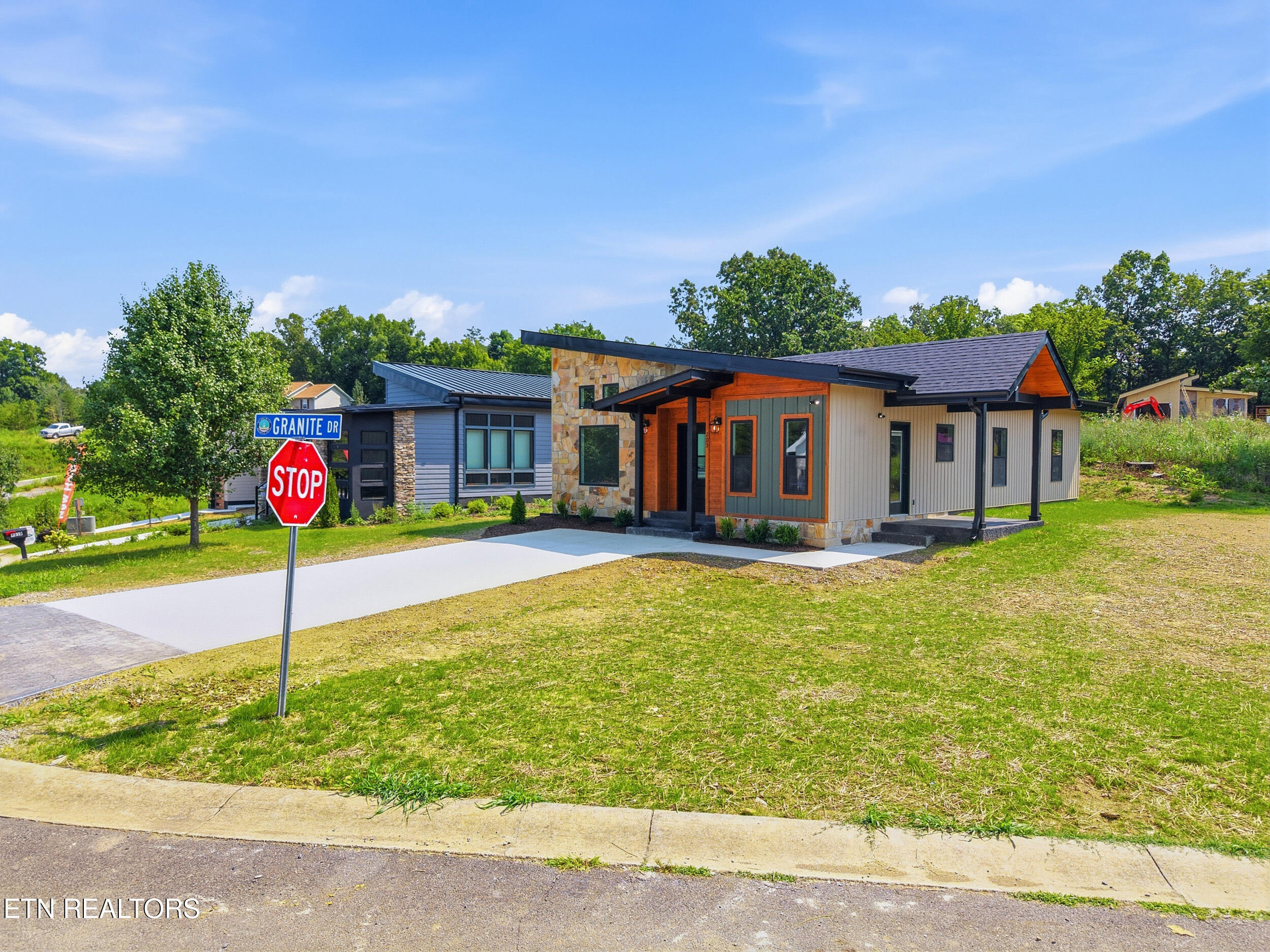 203 Granite Drive Sevierville TN 37876