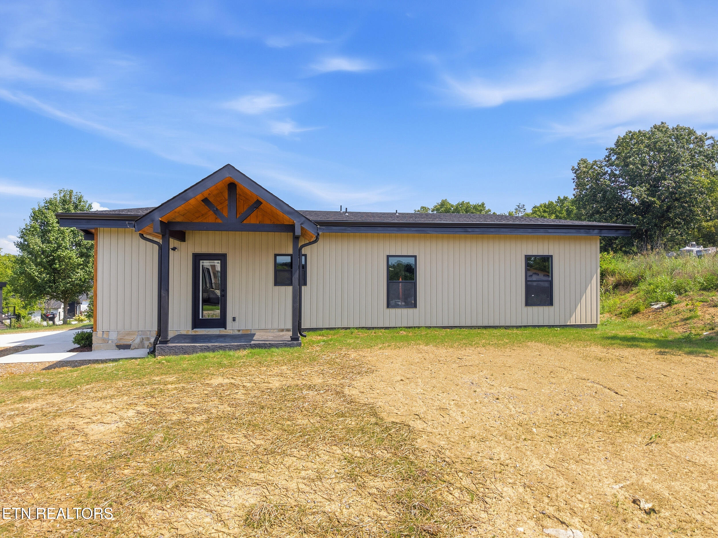 203 Granite Drive Sevierville TN 37876