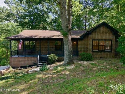 141 Milligan Lane Clinton TN 37716