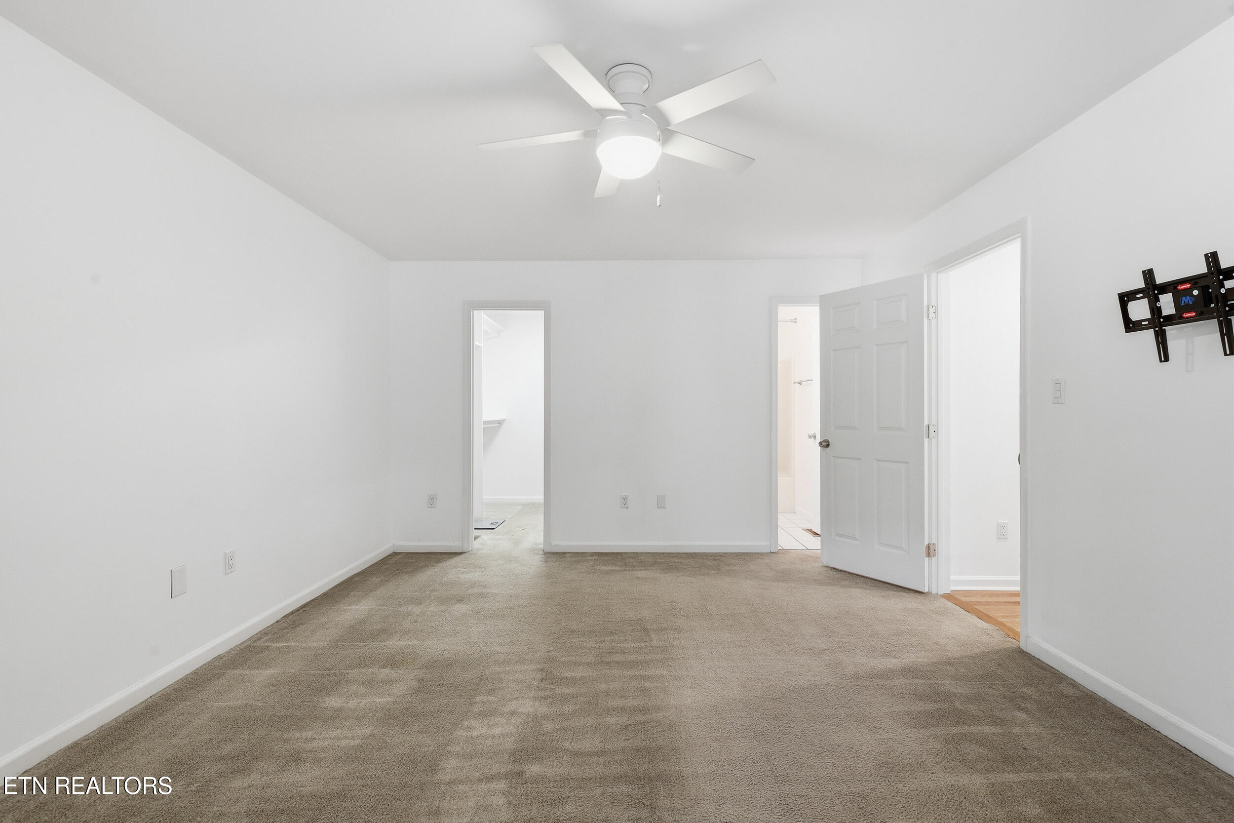 141 Milligan Lane Clinton TN 37716