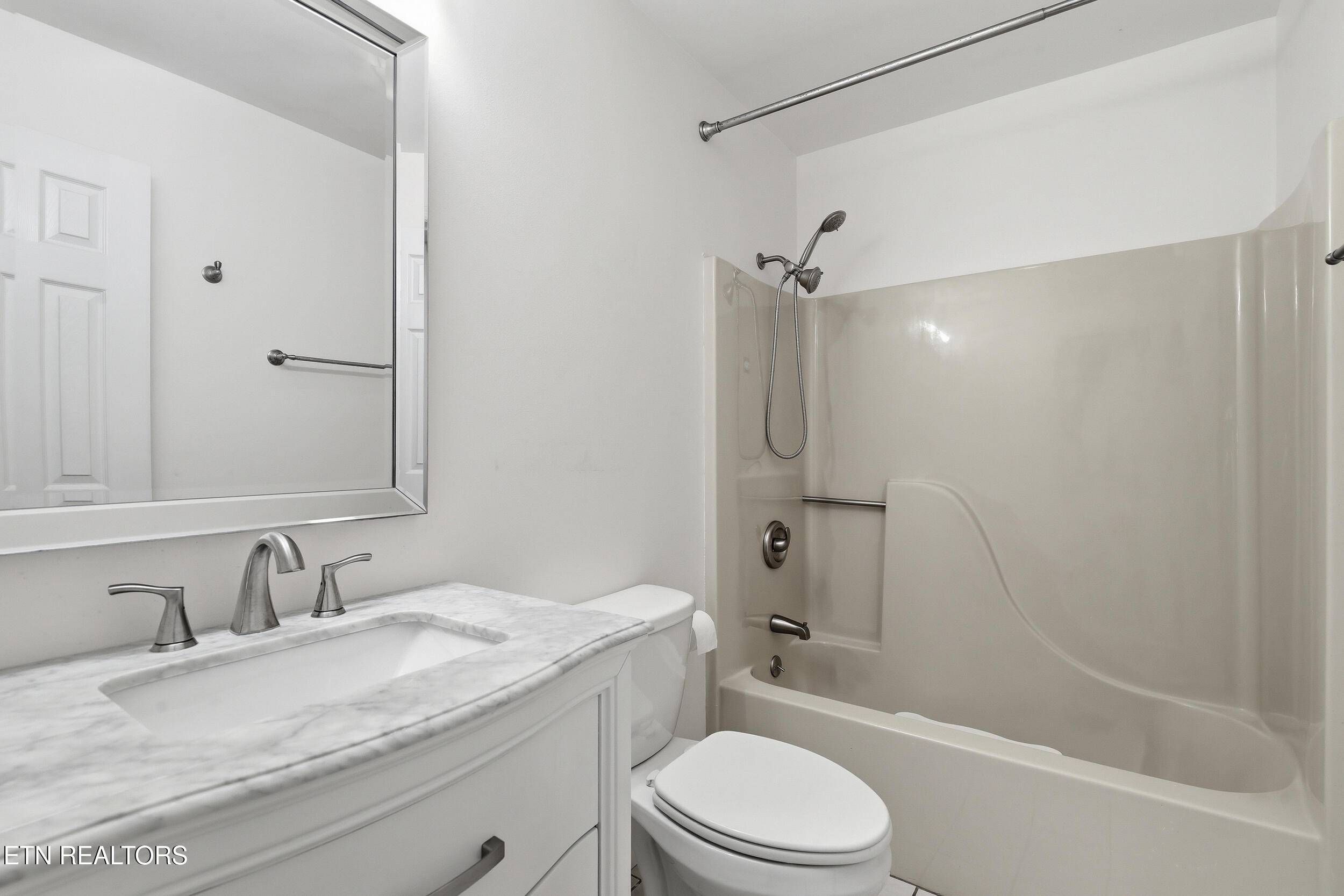 141 Milligan Lane Clinton TN 37716
