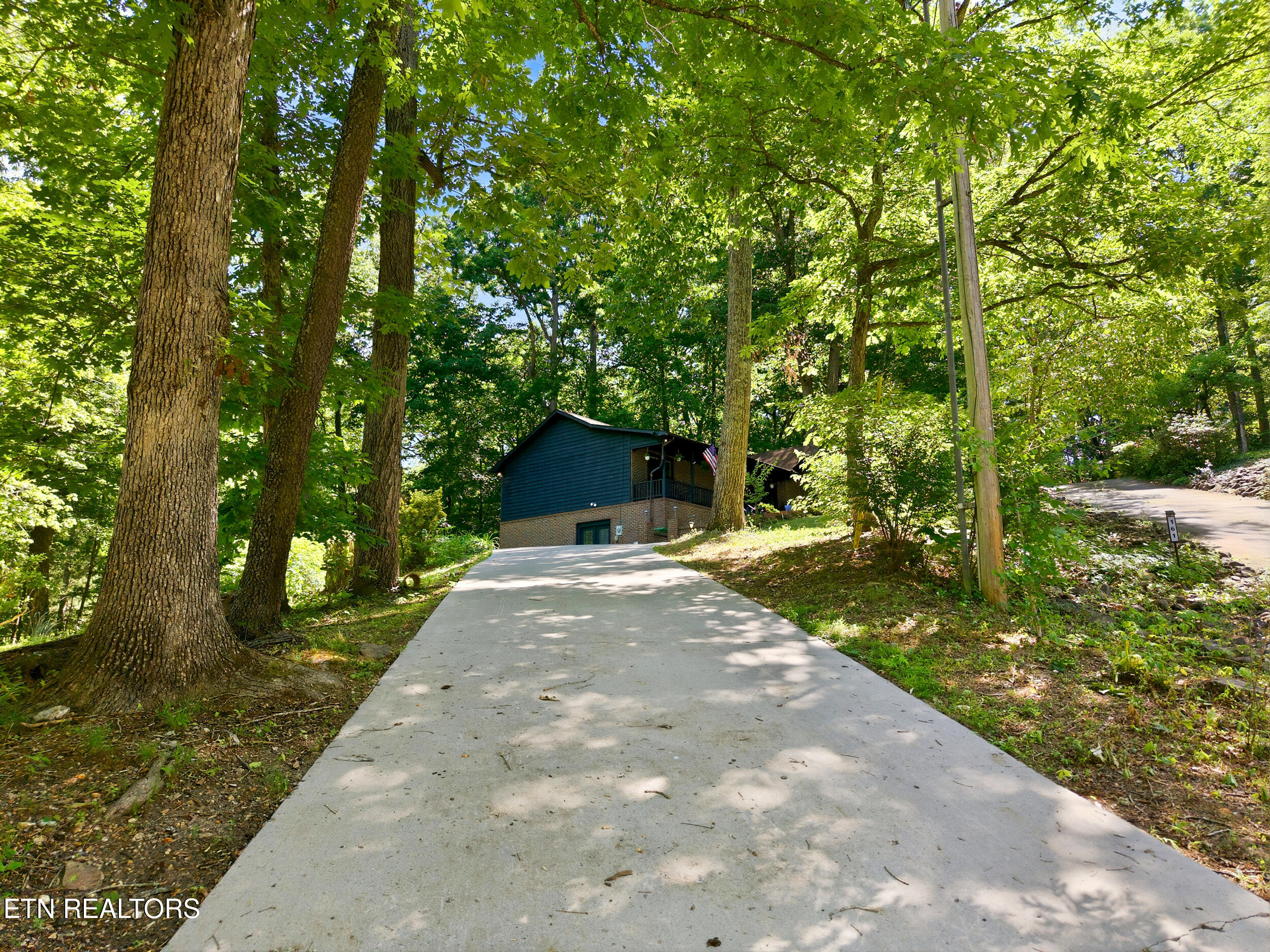 141 Milligan Lane Clinton TN 37716