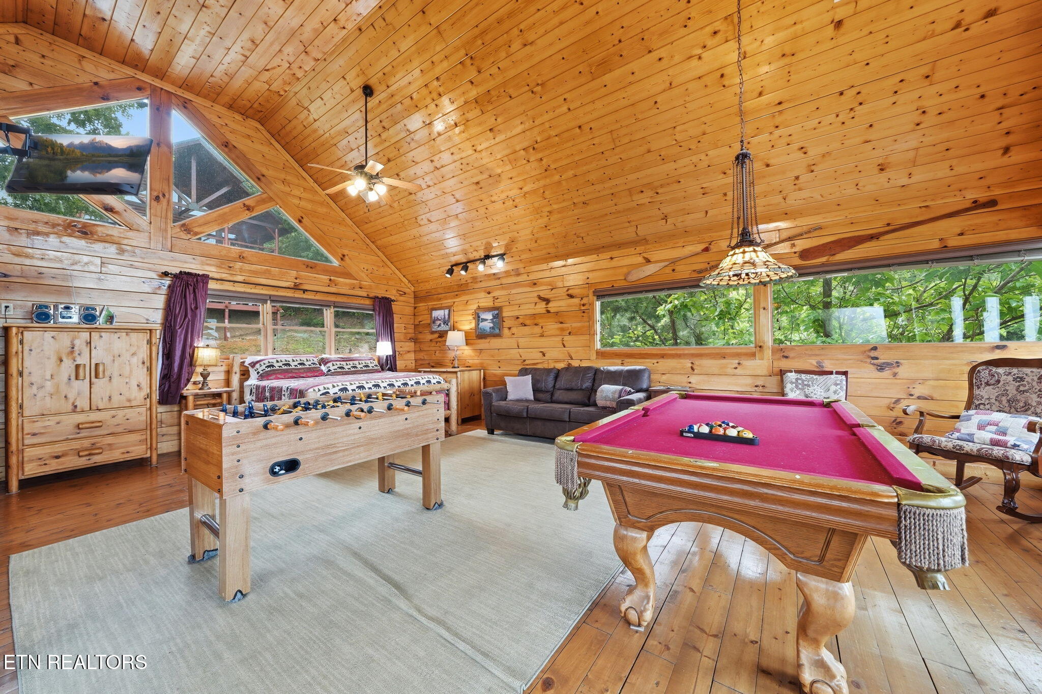 1258 Bird Nest Way Sevierville TN 37862