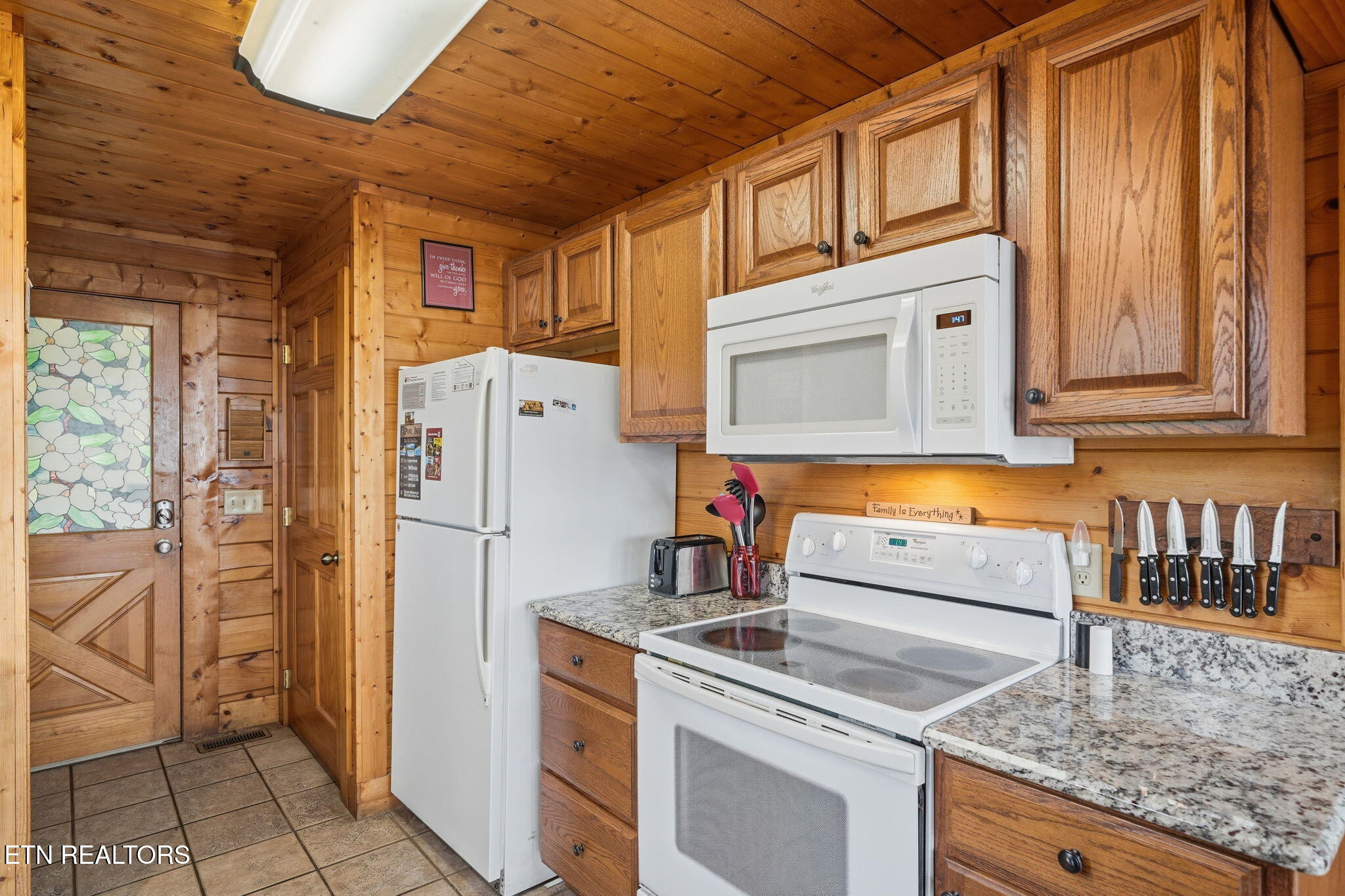 1258 Bird Nest Way Sevierville TN 37862