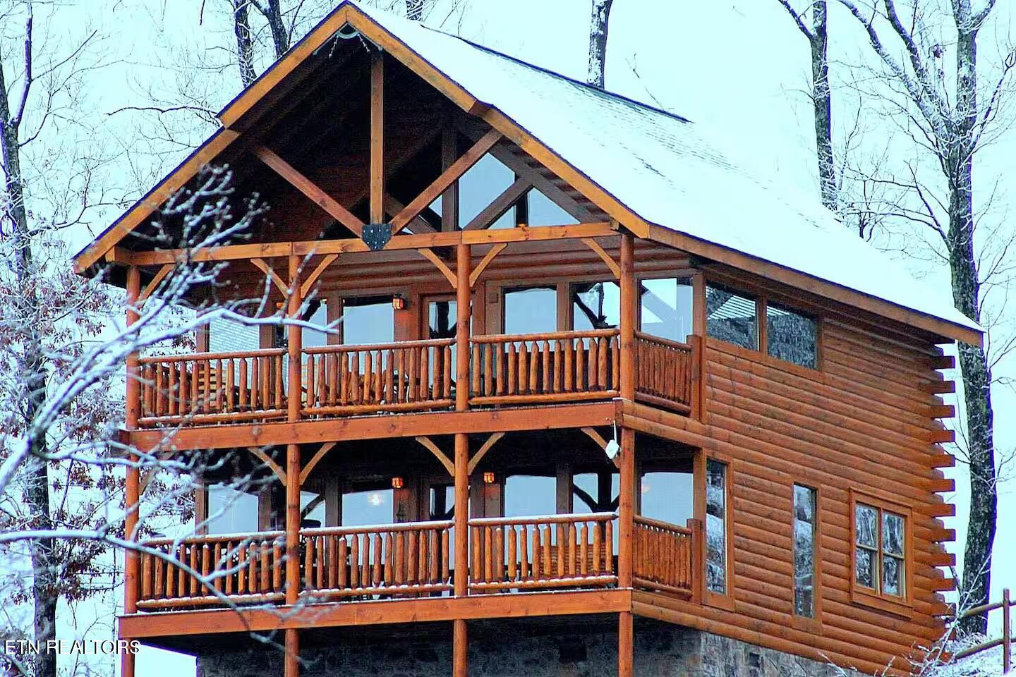 1258 Bird Nest Way Sevierville TN 37862