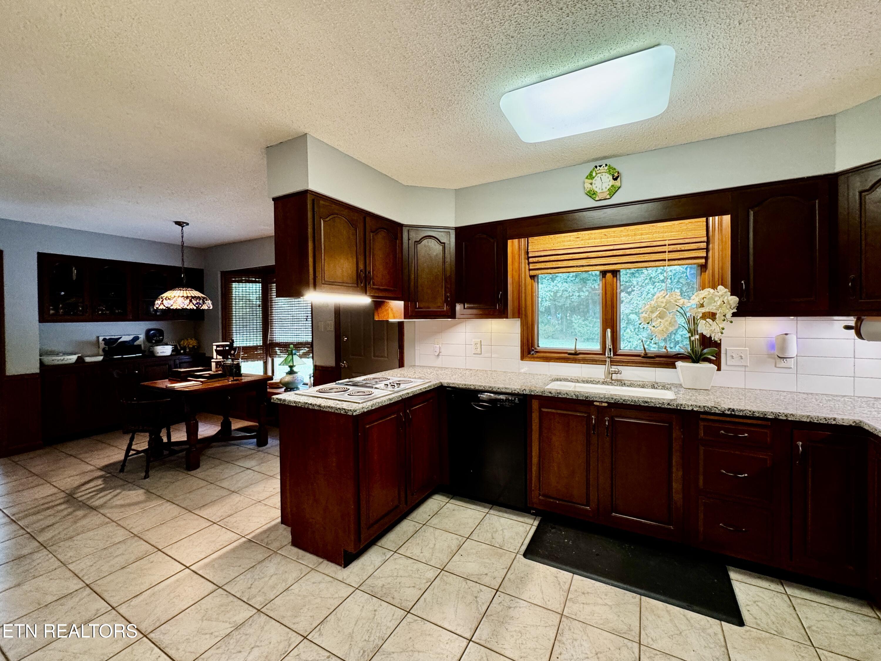 7708 Dave Road Knoxville TN 37938