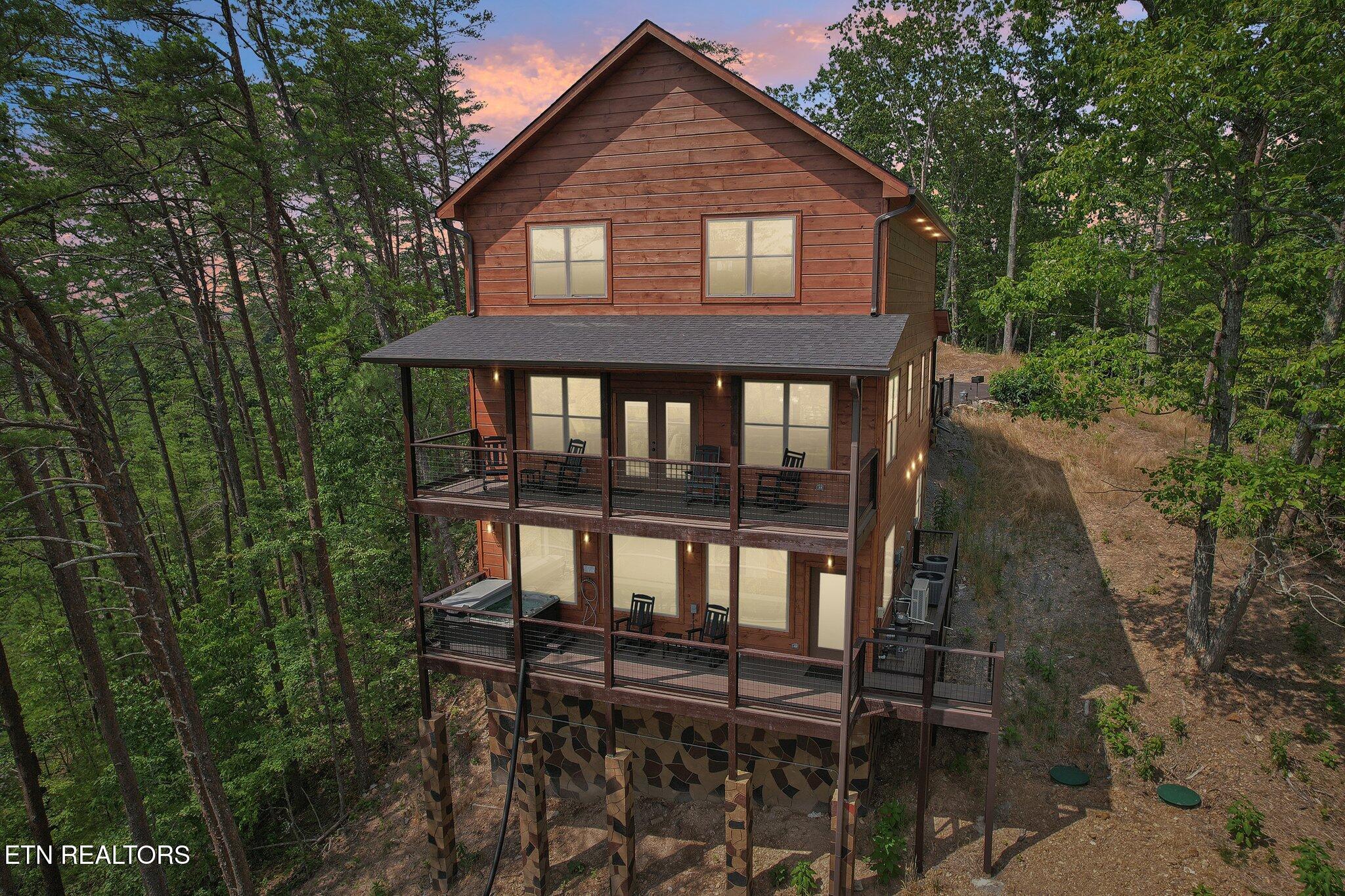 2616 Dogwood Loop Drive Sevierville TN 37876