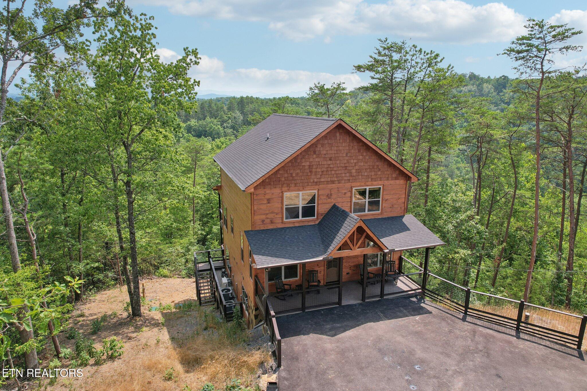 2616 Dogwood Loop Drive Sevierville TN 37876