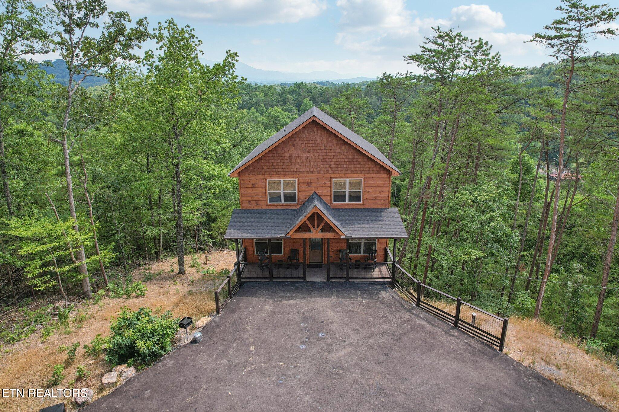 2616 Dogwood Loop Drive Sevierville TN 37876
