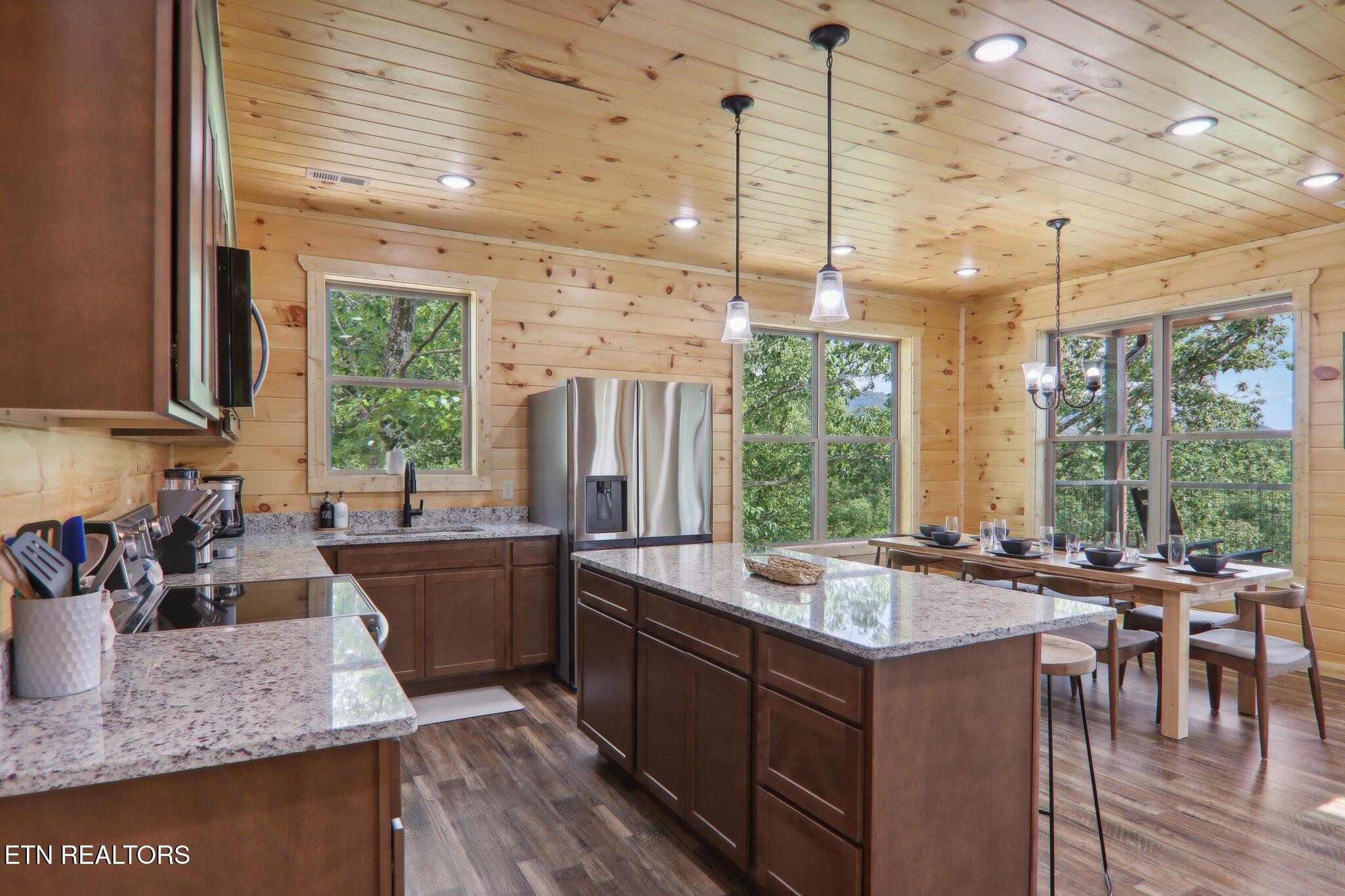 2616 Dogwood Loop Drive Sevierville TN 37876