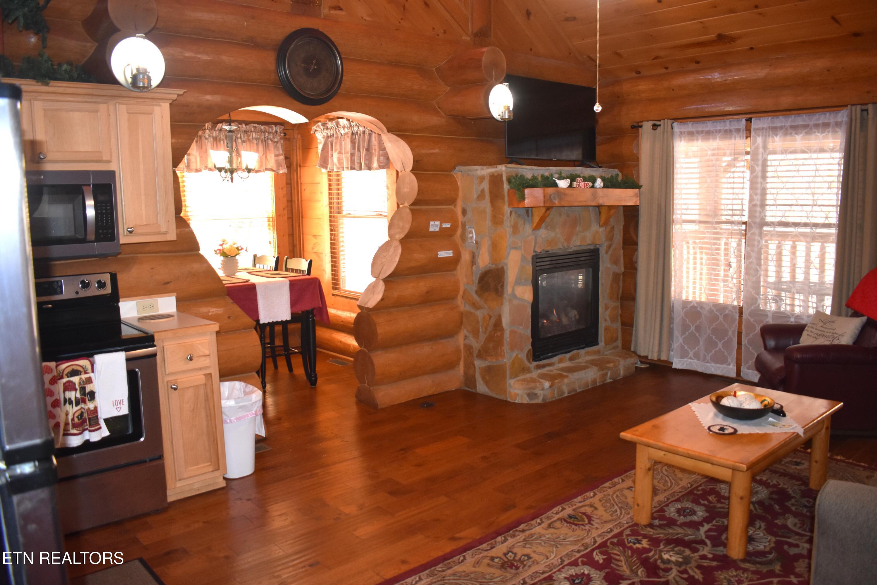 2910 Piney Ridge Way Sevierville TN 37862